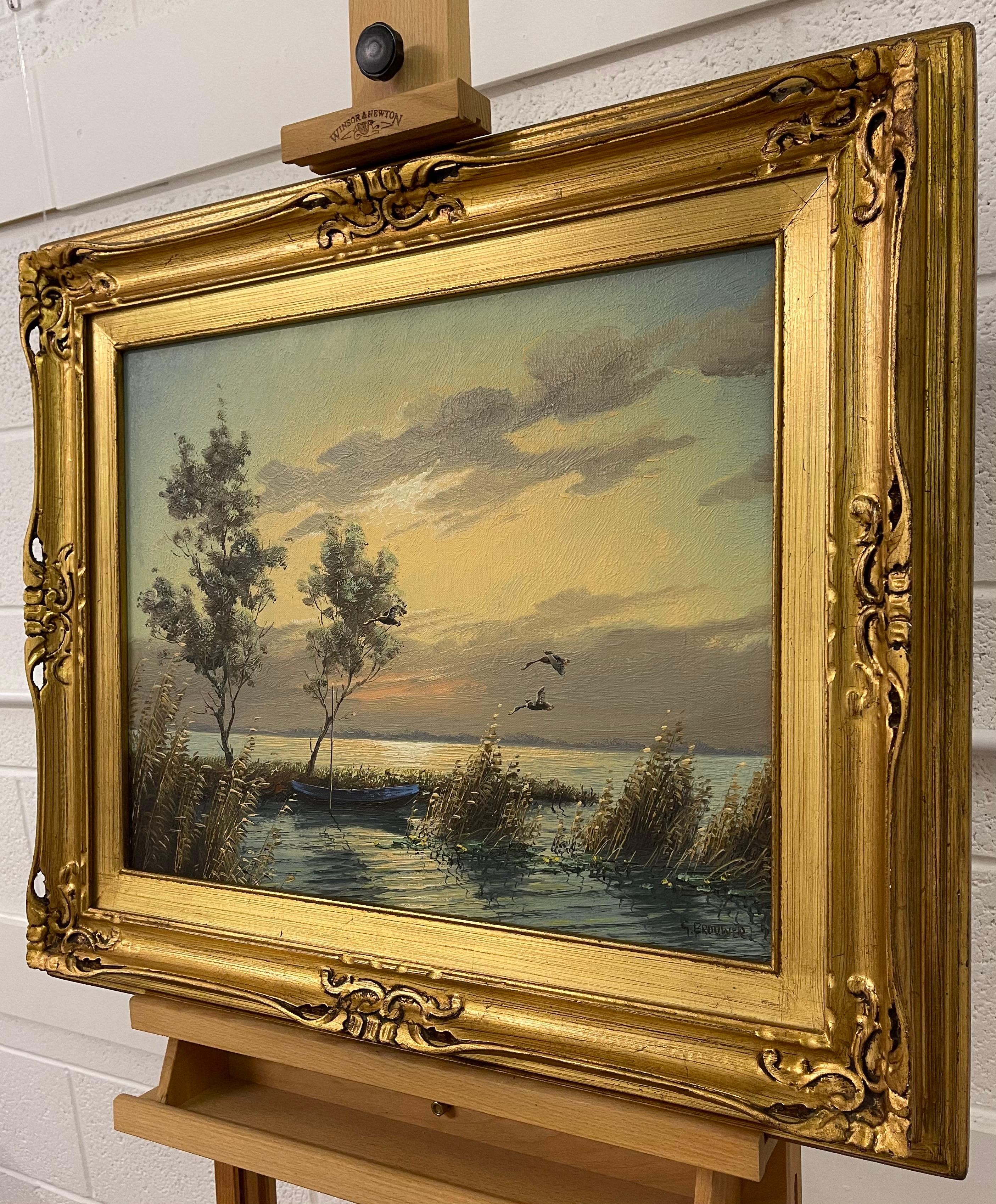 Mallard Ducks in Flight Seelandschaft, Sonnenuntergang des niederländischen Malers aus dem 20. Jahrhundert (Braun), Animal Painting, von Gien Brouwer