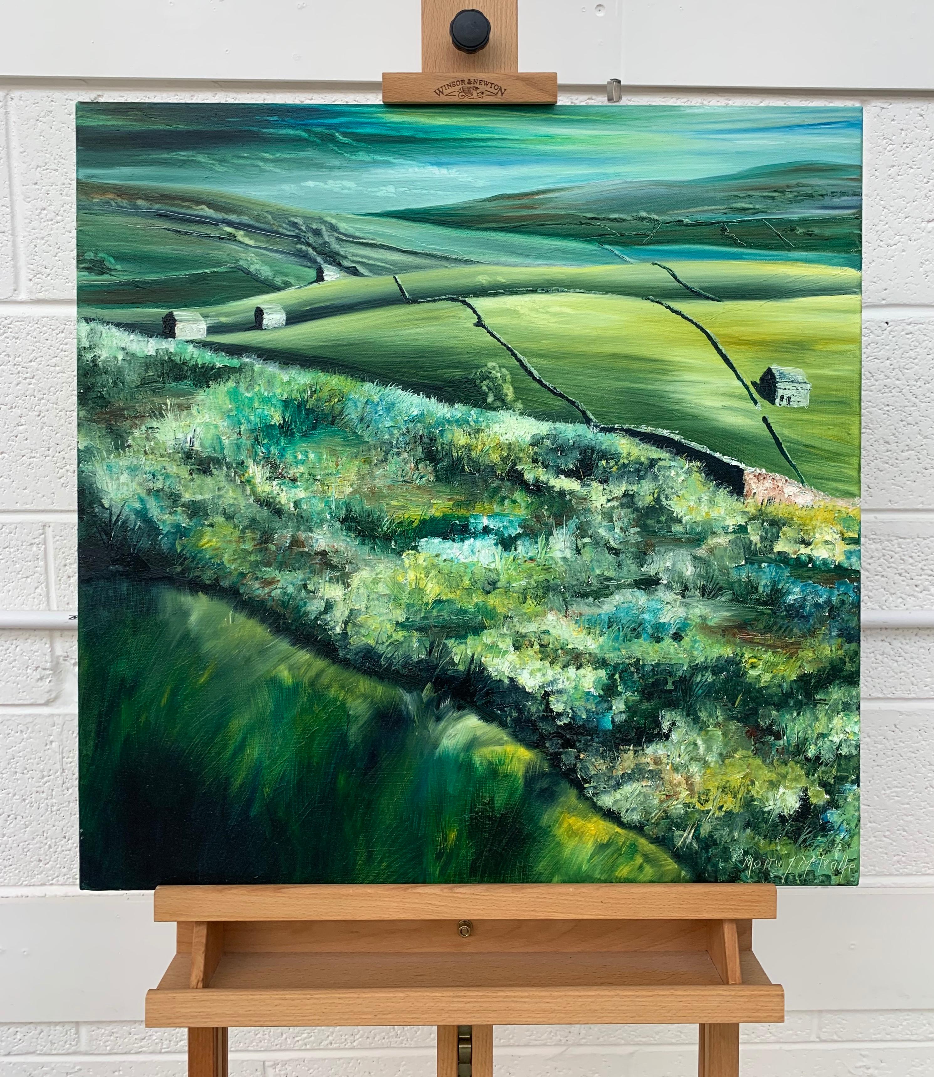 Abstrakte Landschaft Ölgemälde von grünen Feldern und Bäumen in den Yorkshire Dales, ein Gebiet von außergewöhnlicher natürlicher Schönheit, von der britischen Künstlerin Moira Metcalfe. Dieses Original zeigt den geschickten Einsatz von