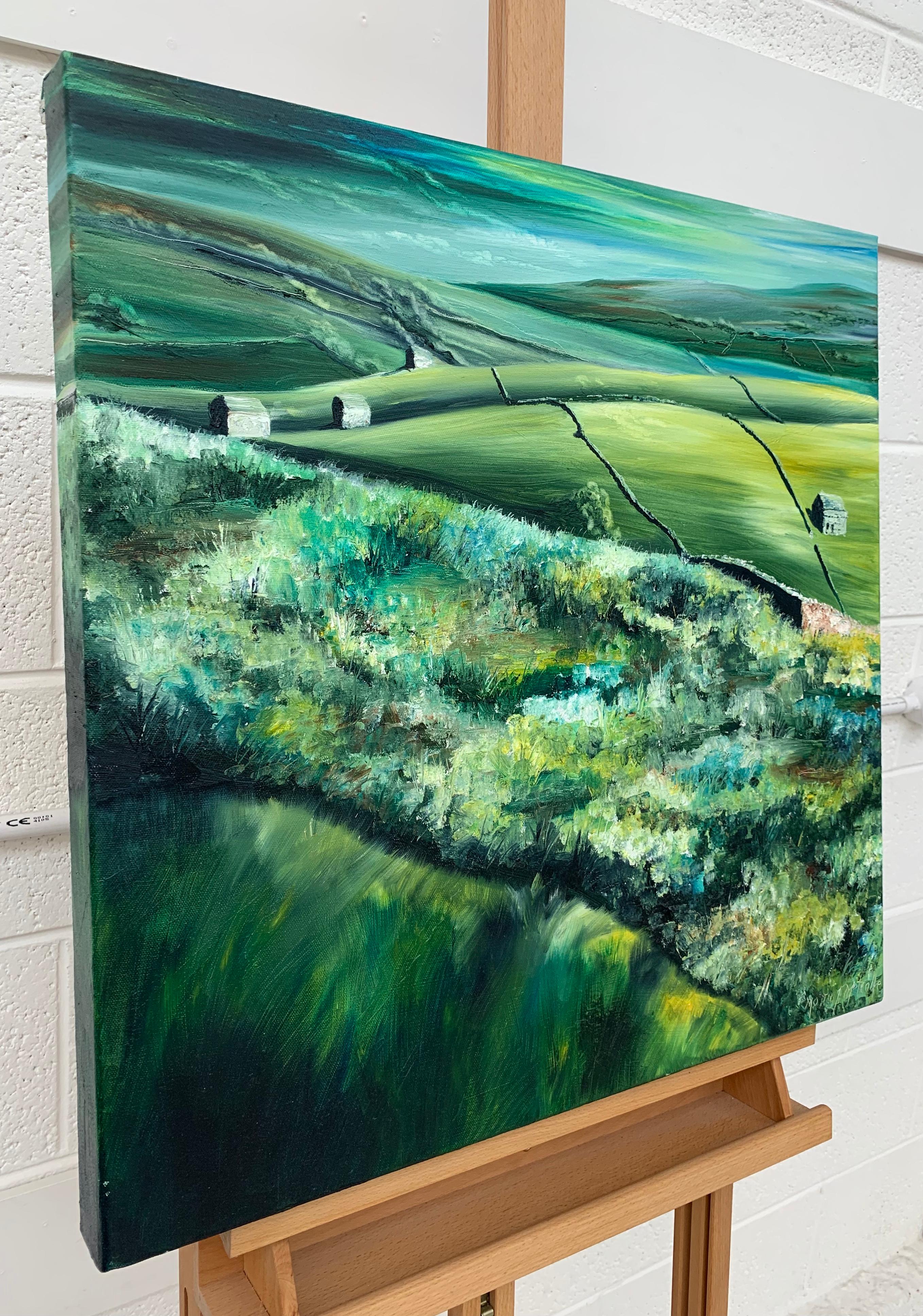 Yorkshire Dales Grüne Felder Abstrakte Landschaft Ölgemälde des britischen Künstlers – Painting von Moira Metcalfe