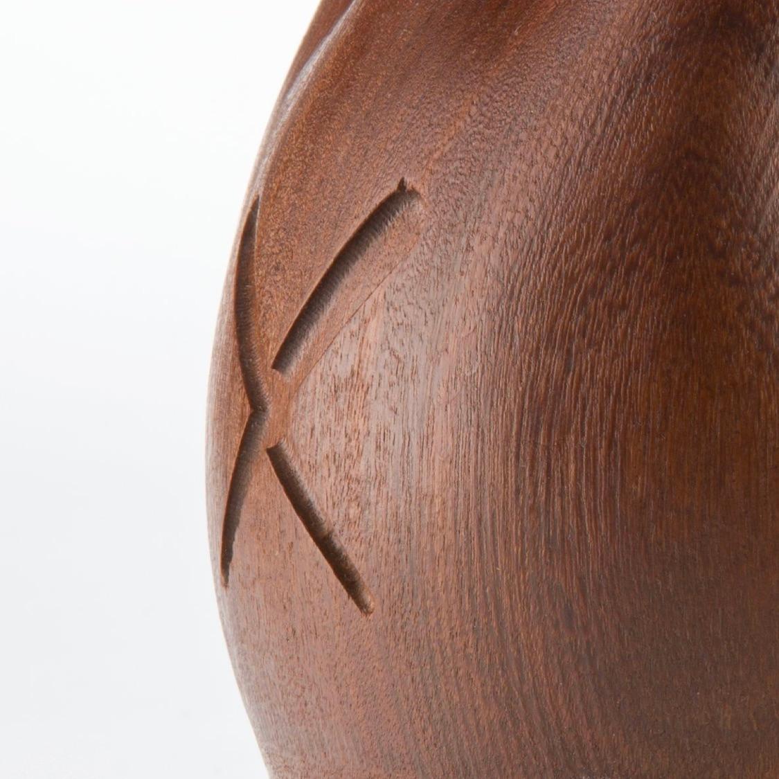 KAWS Contemporary Sculpture, 'Wood Hand', 2016 in vendita 6