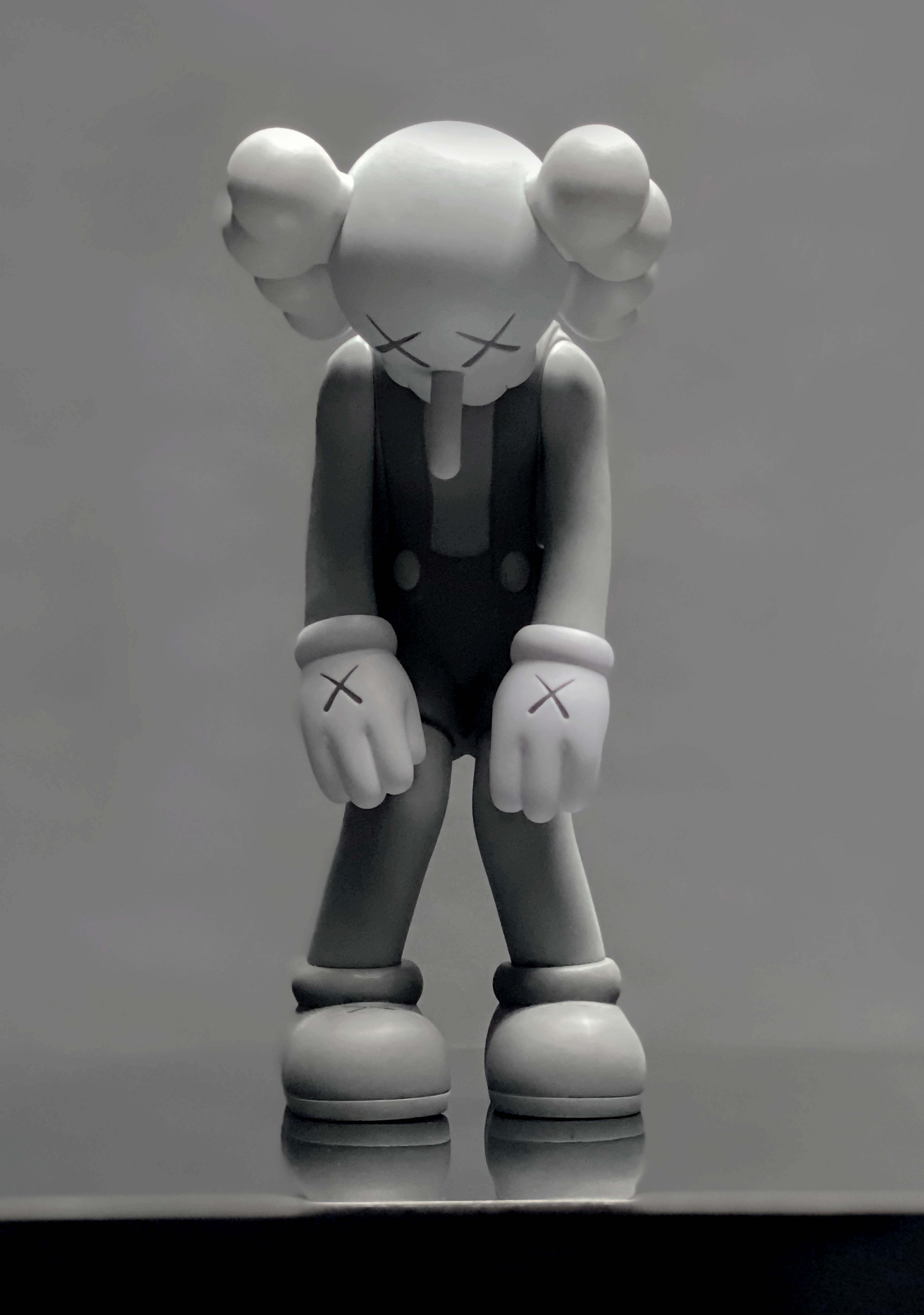 Scultura in vinile grigio 'Piccola bugia', 2017 in vendita 4