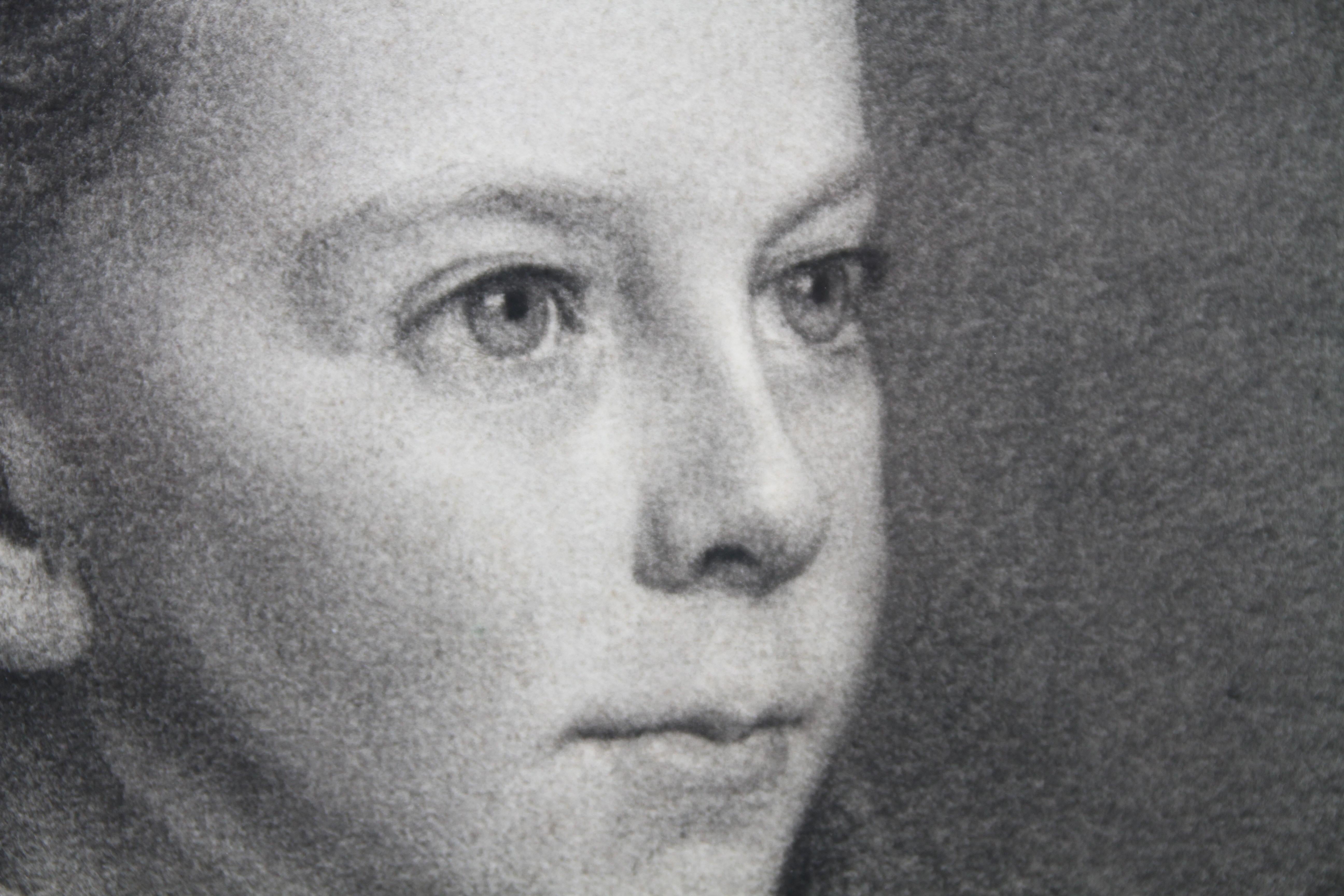Viktorianisches britisches präraffaelitisches Porträt eines jungen Mädchens, Bleistiftzeichnung  im Angebot 1