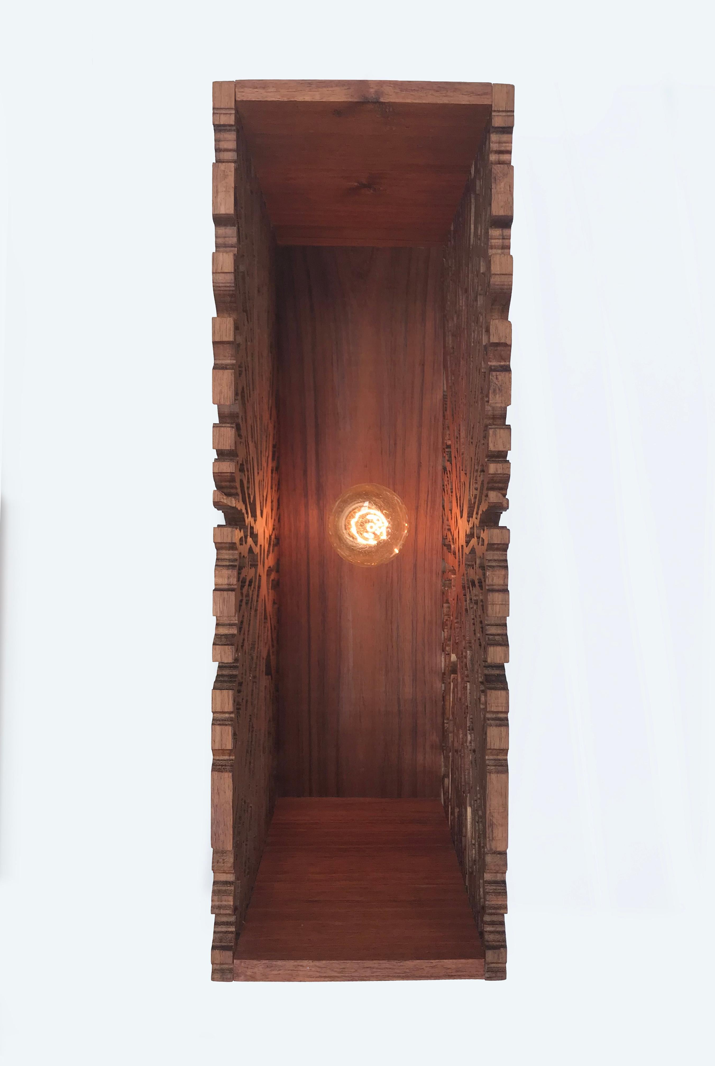 Dendrocronology. Lovely Wooden Warm Light Base Lamp For Sale 4