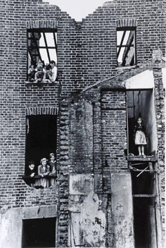 Children in Bombed Building, Bermondsey, 1954 - Roger Mayne (Black and White)