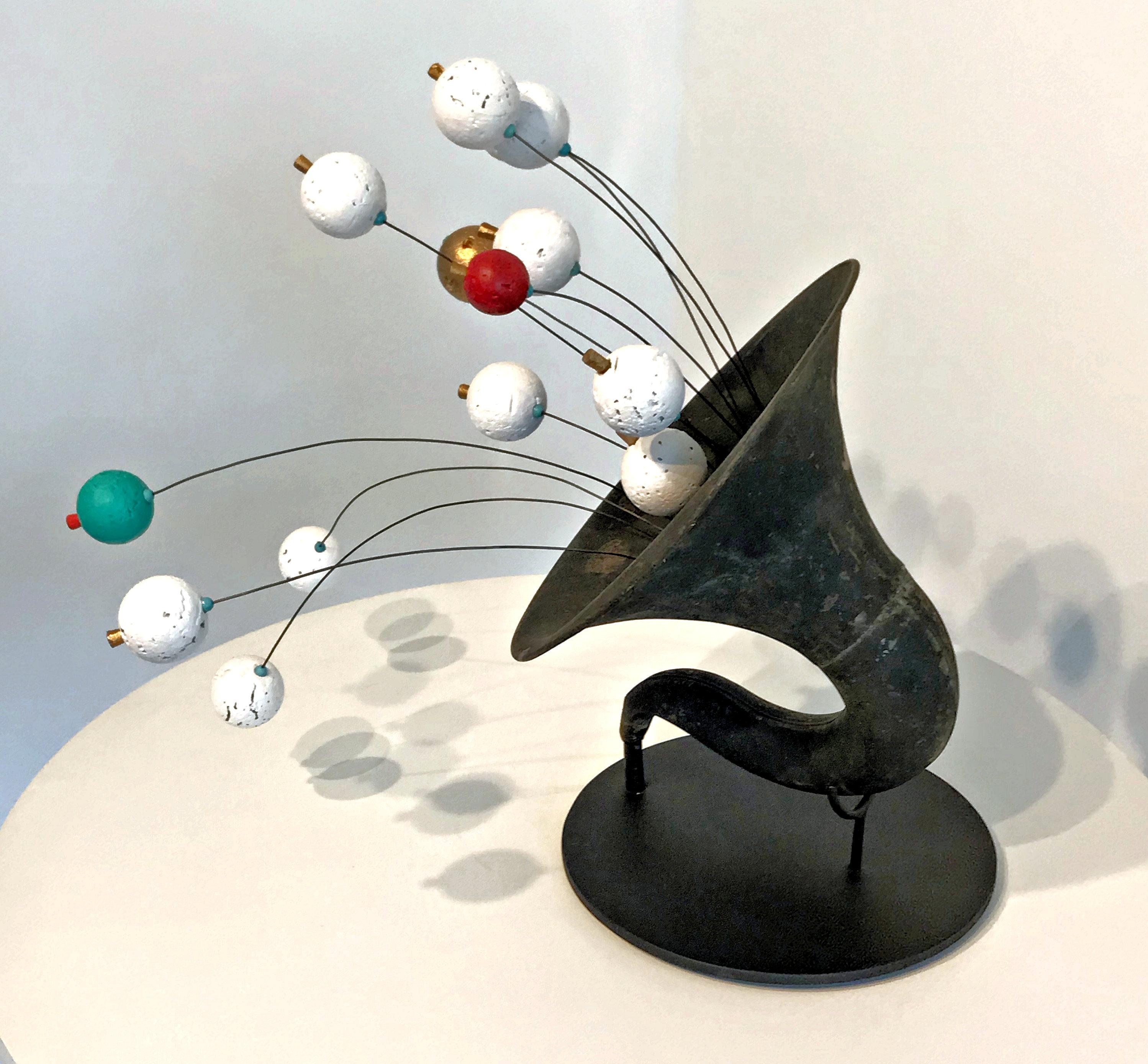 Ancienne assemblage d'art moderne:: sculpture en techniques mixtes contemporaine de Mark Serrianne 1