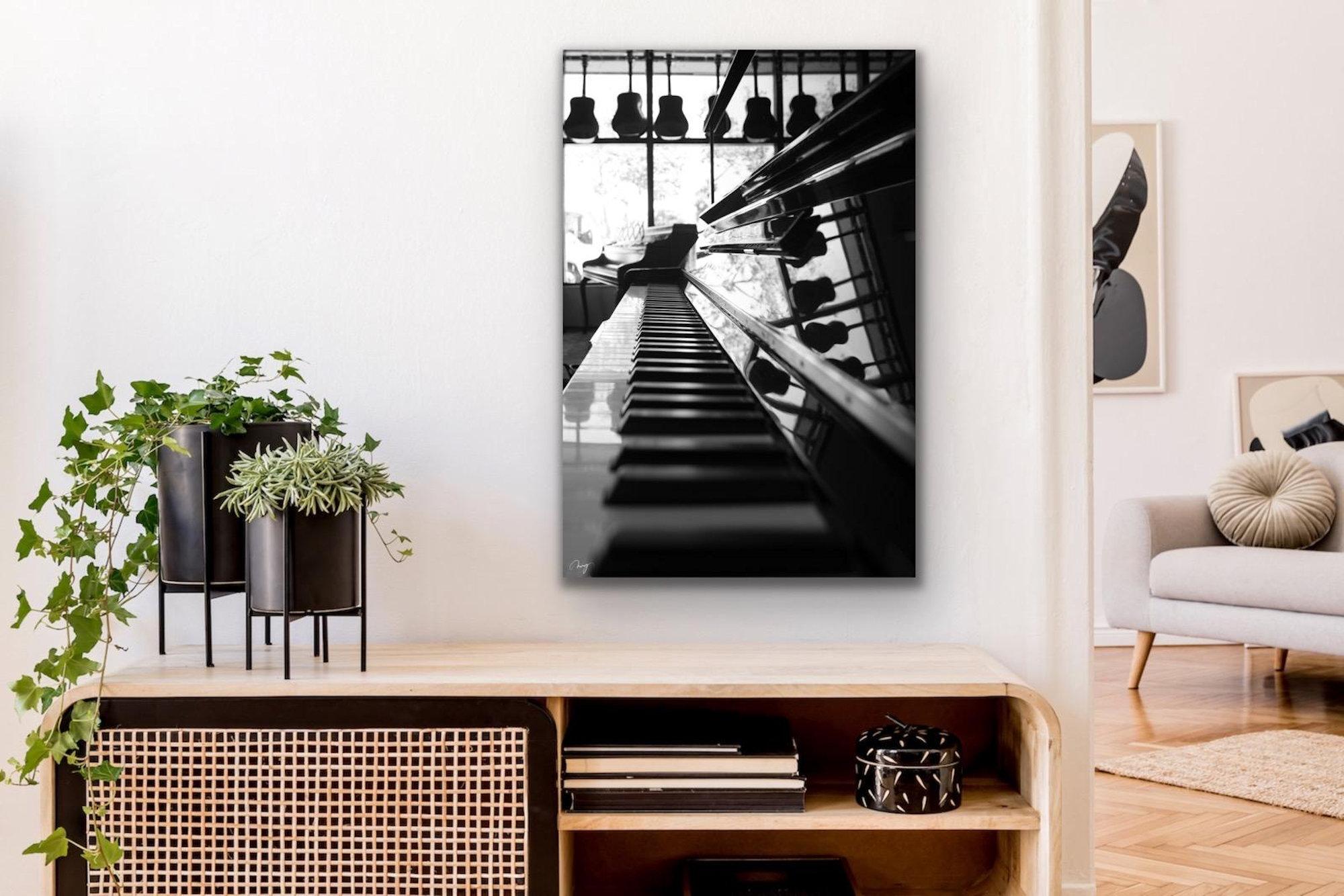 Silence has a sound. The sound old memories playing the great orchestra - Life.
Contemporary modern abstract graphic art, giclee printed on lightweight metal composite.

-Overall Dimensions: 36H