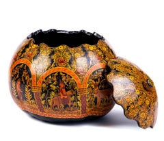 Costurero Dorado en Ocre / Lacquer Mexican Folk Art