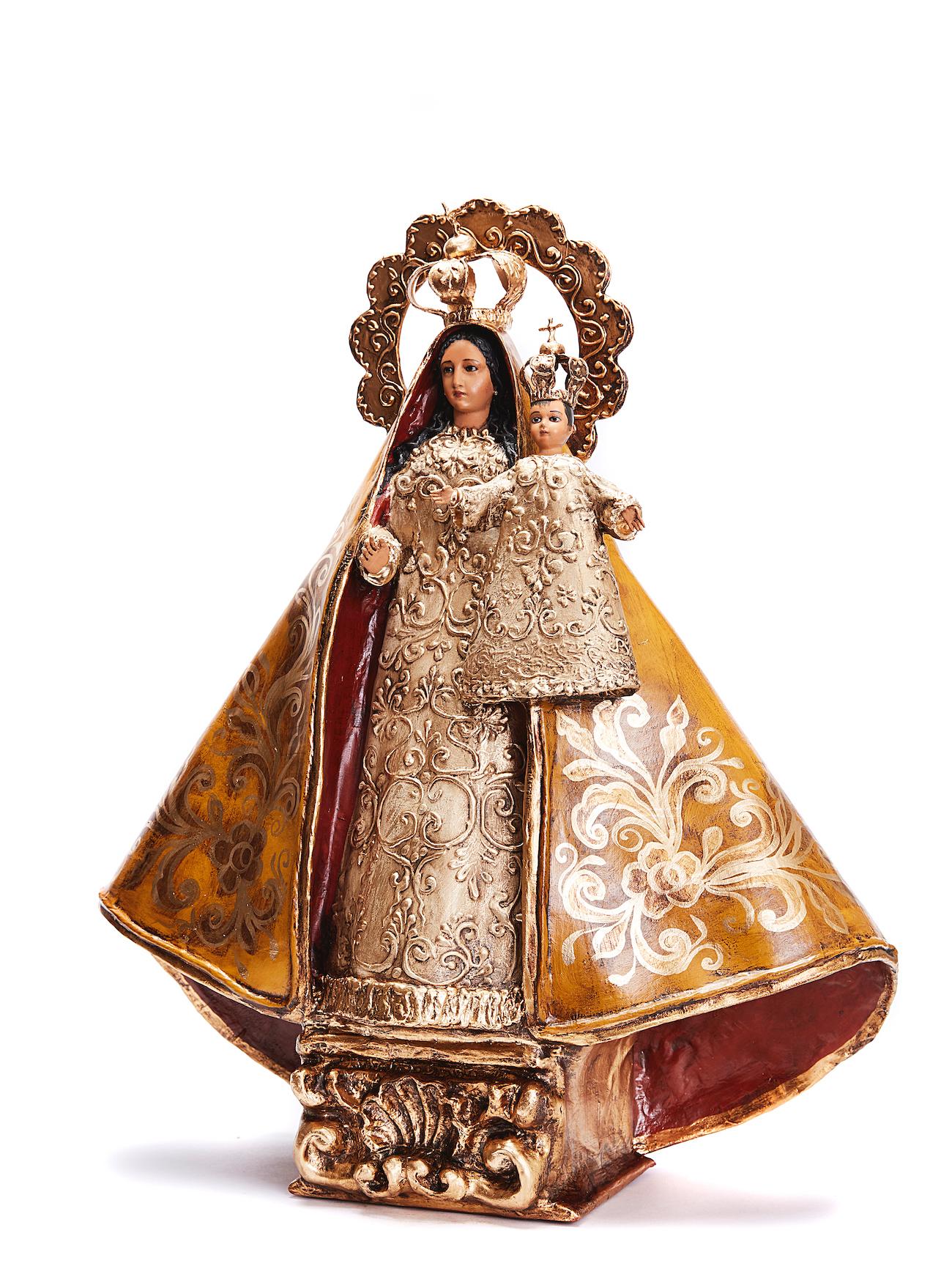Virgen de la Caridad del Cobre – Handwerk – Kunsthandwerkliches – mexikanisches Volkskunstpapier – Sculpture von Danilo Lopez Ochoa