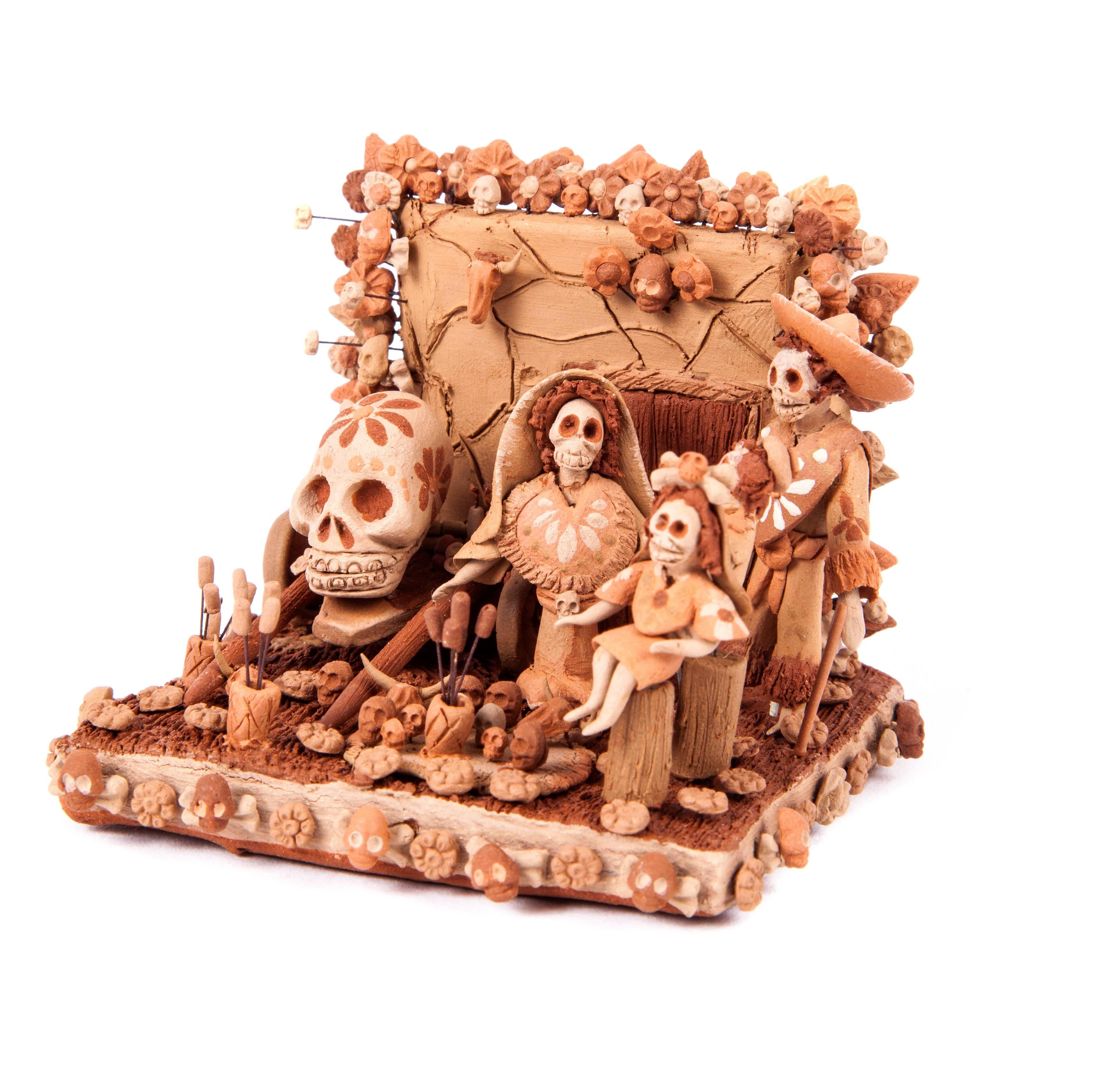 Altar de Muertos / Ceramics Mexican Folk Art Miniature  3