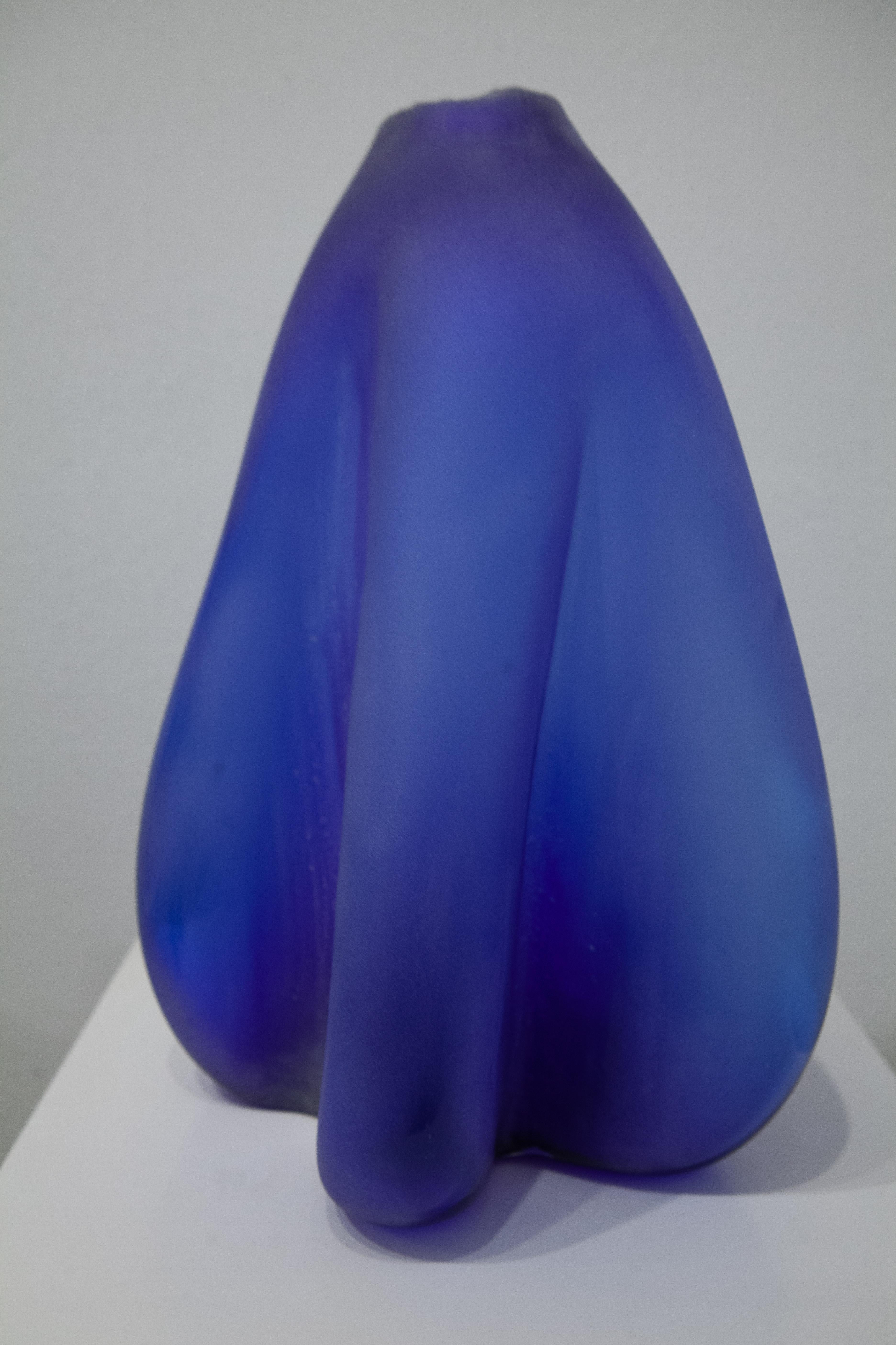 Robert Burch Abstract Sculpture - Blue Curtain (blown glass design craft cobalt blue sleek table-top sculpture)
