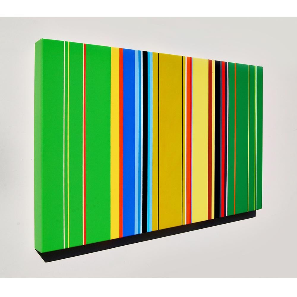 Die Katydids Rush Me (lebendige Streifen mit hartem Rand, modernes, farbenfrohes Grün) (Hard Edge), Art, von Kurt Herrmann