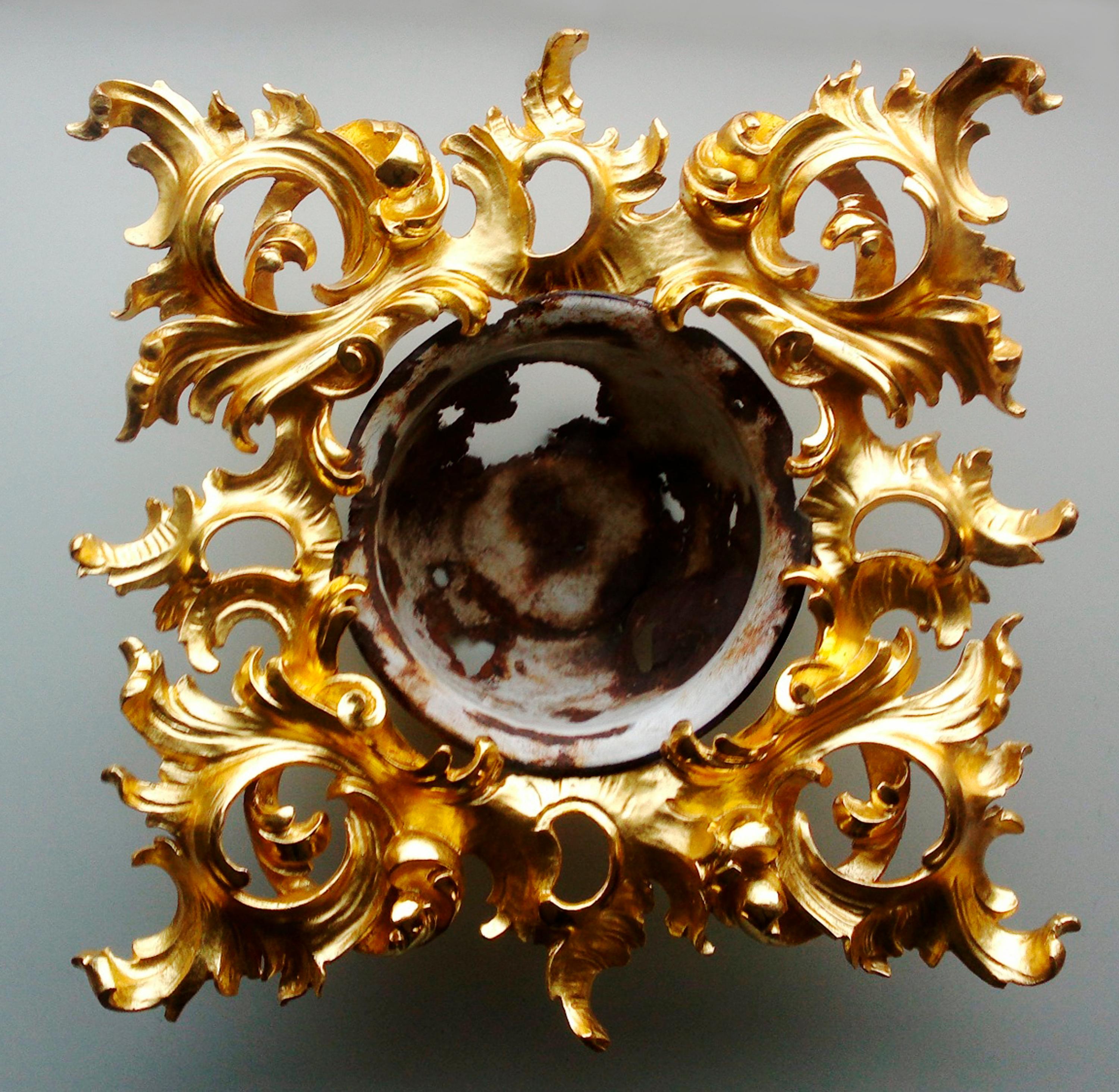 Egon Digon Figurative Sculpture - Outside–Inside, Renaissance style, gold carved wood, reclaimed rusted enamel pot