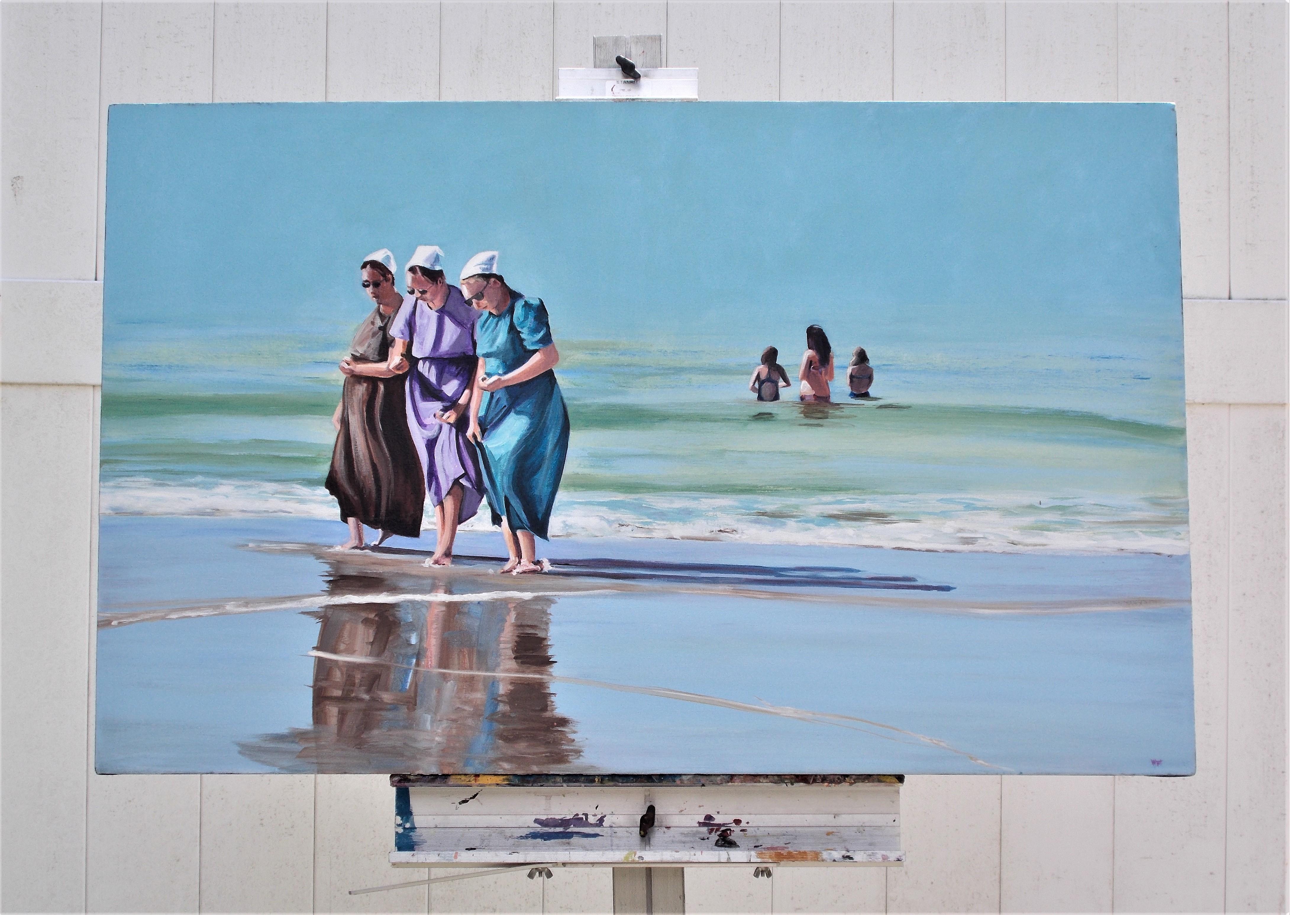 <p>Commentaires de l'artiste<br>L'artiste Benjamin Thomas montre une plage ensoleillée avec des vagues qui s'écrasent doucement sur le sable sombre. Trois sœurs Amish profitent d'une promenade sur l'eau qui se retire, pieds nus. Plus loin dans