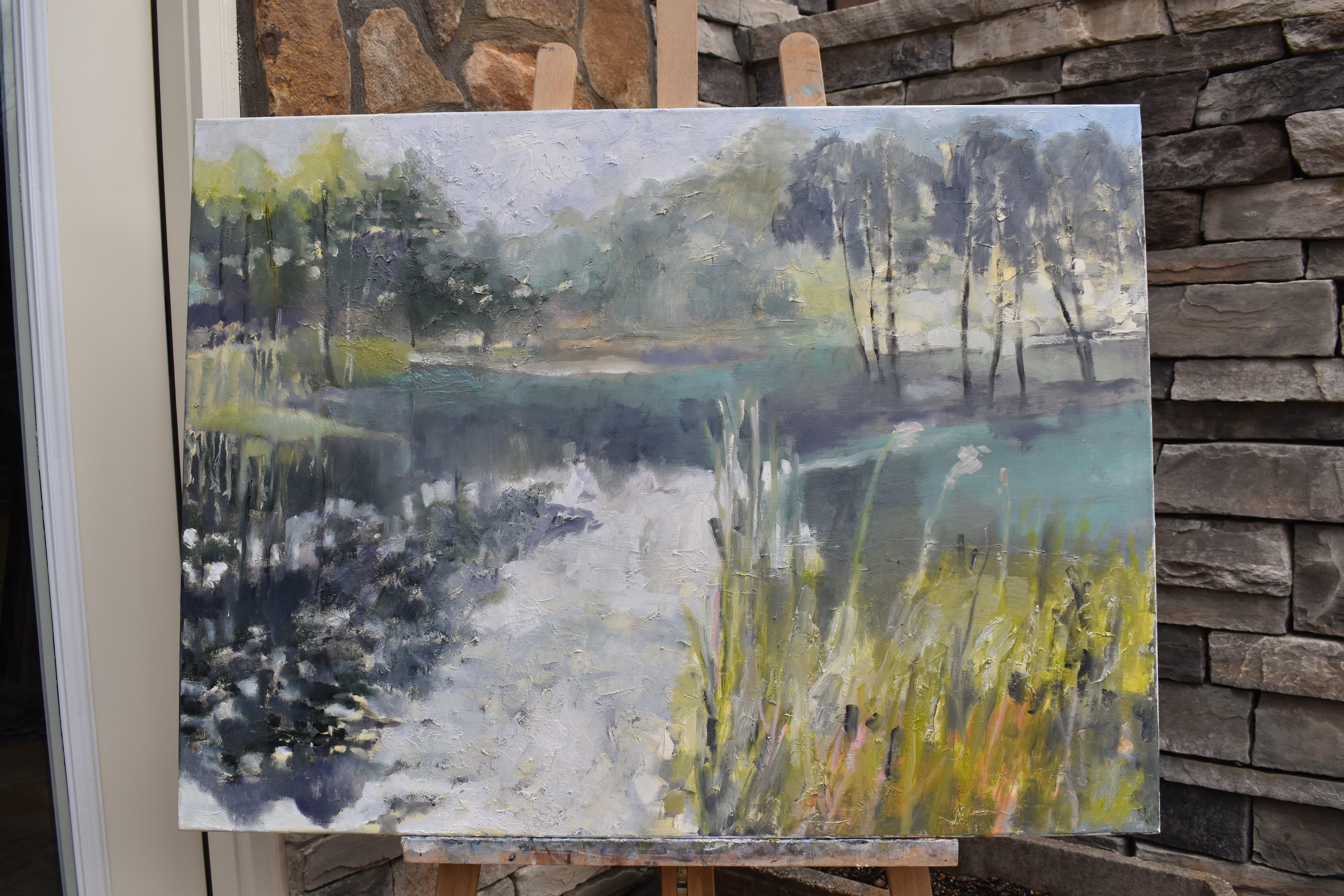 <p>Commentaires des artistes<br>Dans l'œuvre expressionniste de l'artiste Mary Pratt, une rivière rapide se jette dans le lac. Elle saisit parfaitement la beauté du ruisseau près duquel elle vit. Mary simplifie le paysage et applique des quantités
