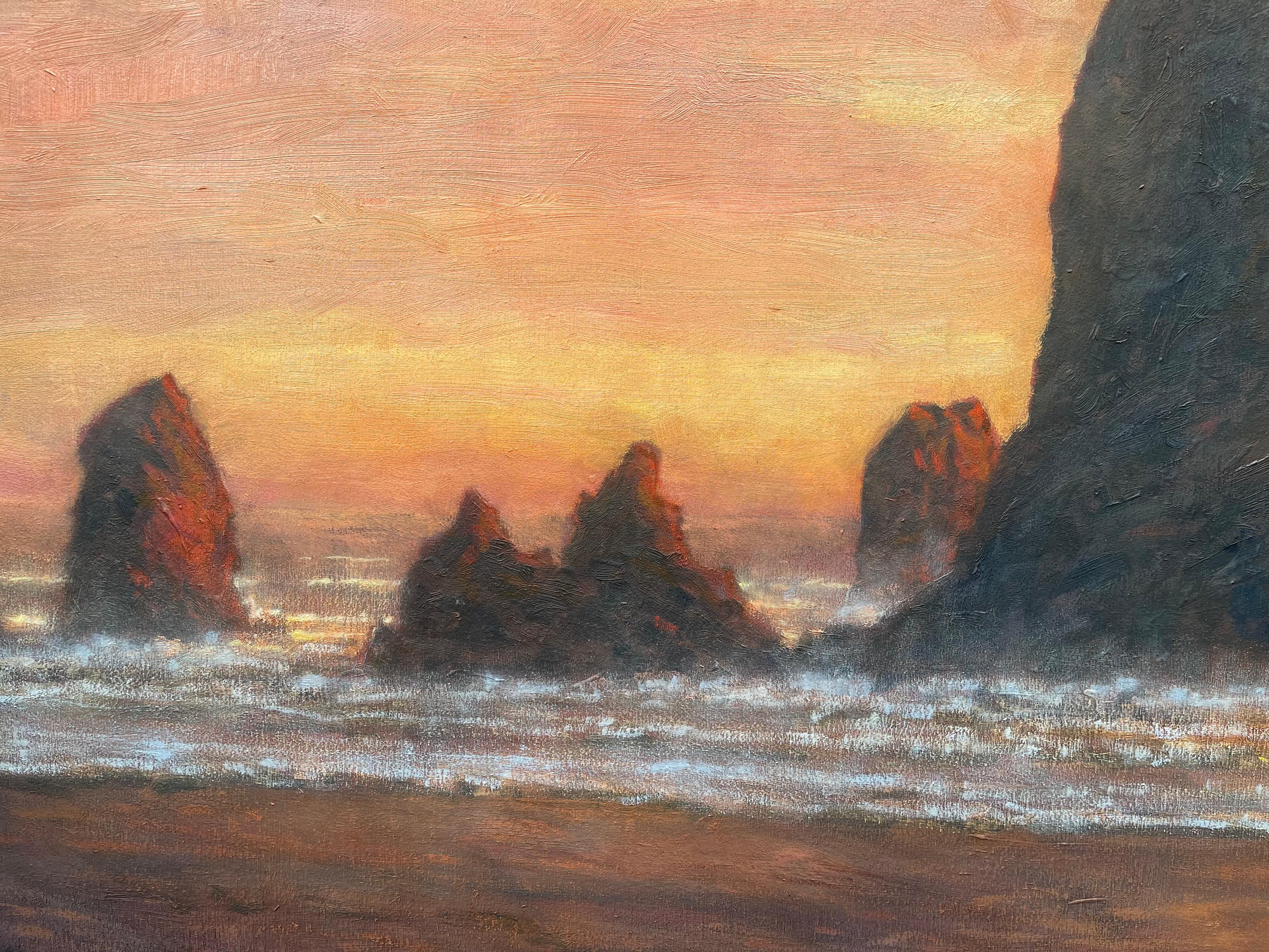 <p>Commentaires de l'artiste<br>L'artiste Michael Orwick dépeint un moment d'émerveillement le long de la côte de l'Oregon. Le rocher de Haystack, à Cannon Beach, occupe le devant de la scène en reflétant un coucher de soleil chaud et lumineux le