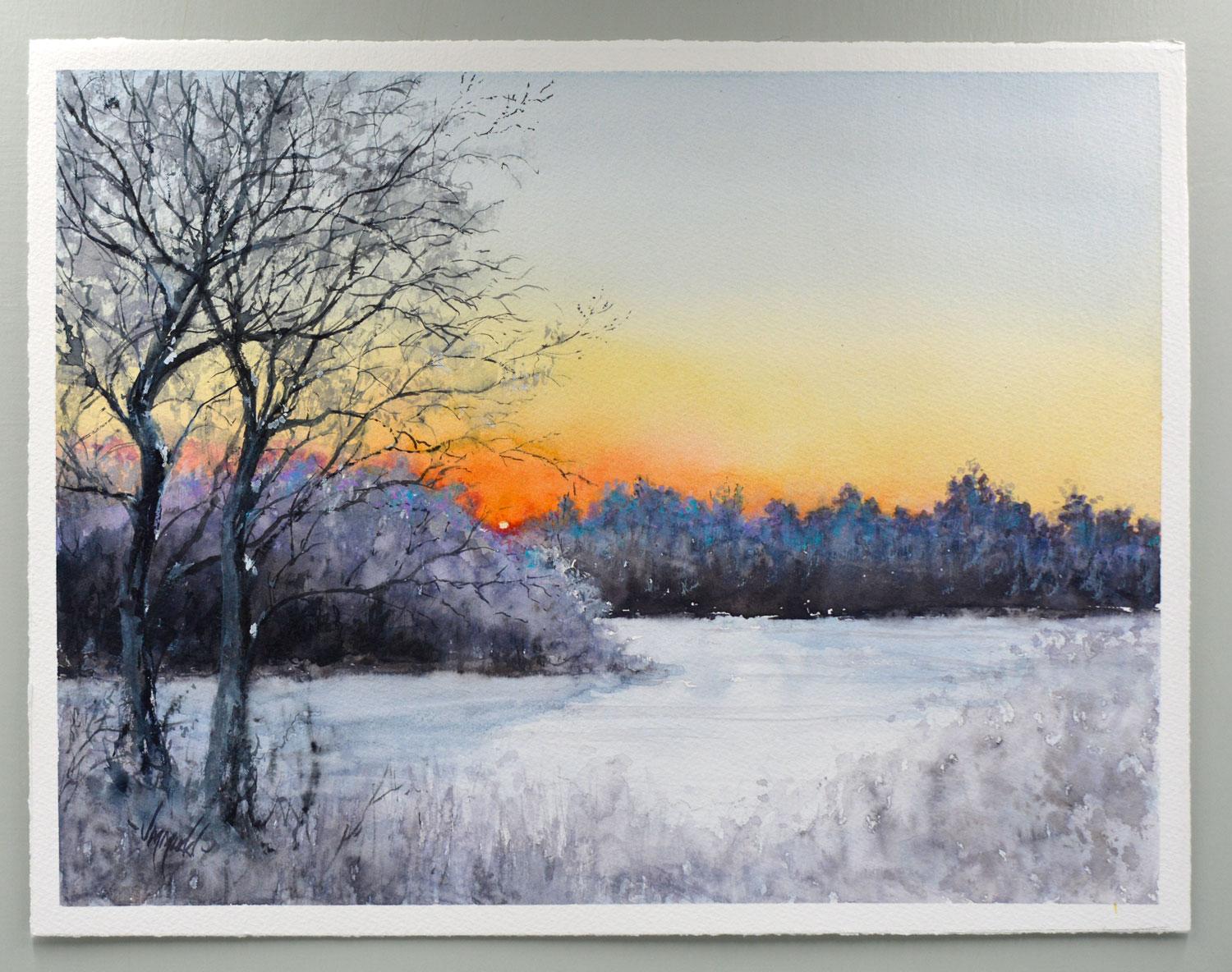<p>Commenti dell'artista<br />Gli alberi spogli in primo piano si stagliano su un cielo dai colori tenui che passano da un arancione caldo e luminoso a un giallo delicato. Un sentiero attraversa la scena, con la neve che ricopre il terreno. Il