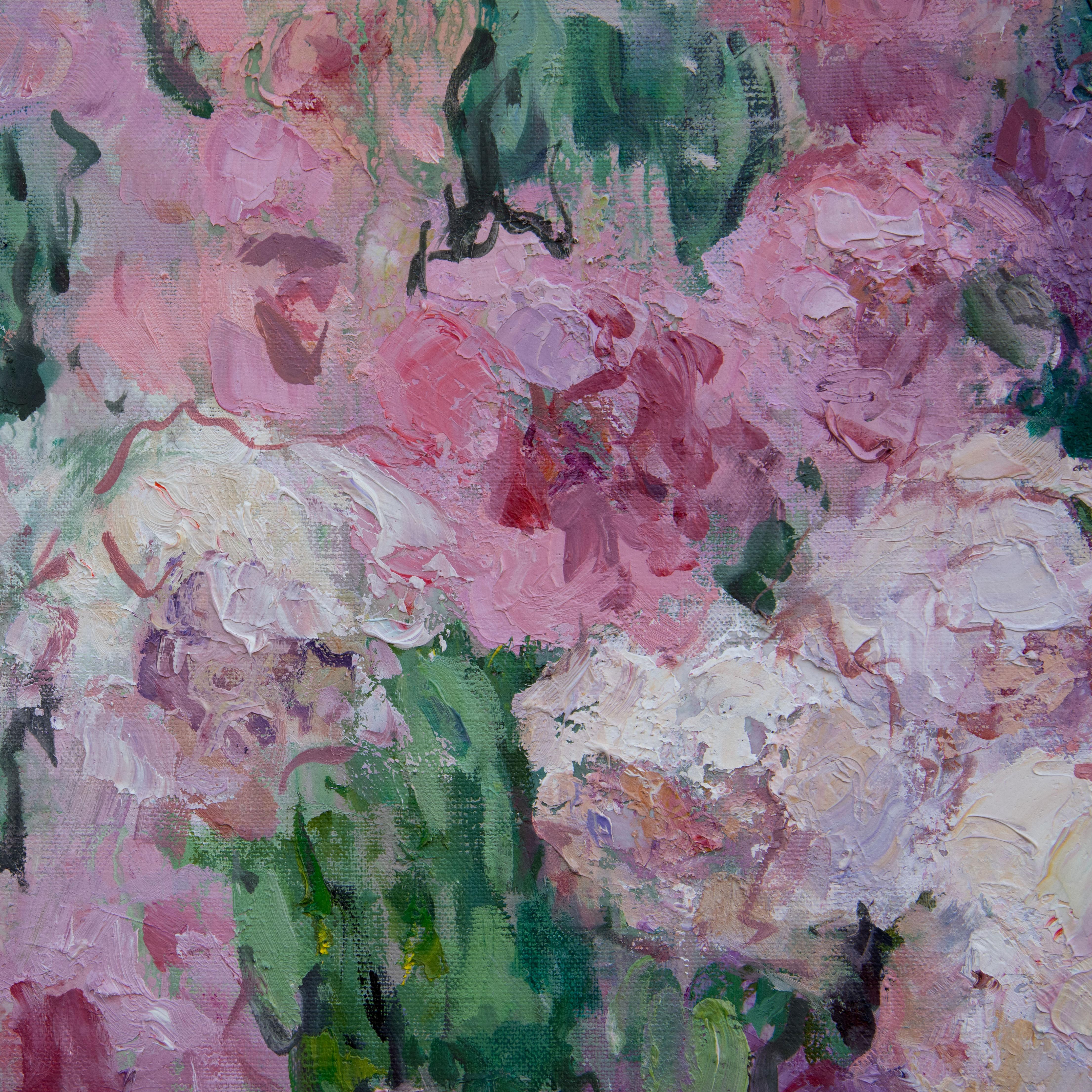 Dicha rosa y blanca, Pintura al óleo - Still-Life Painting Gris de Oksana Johnson