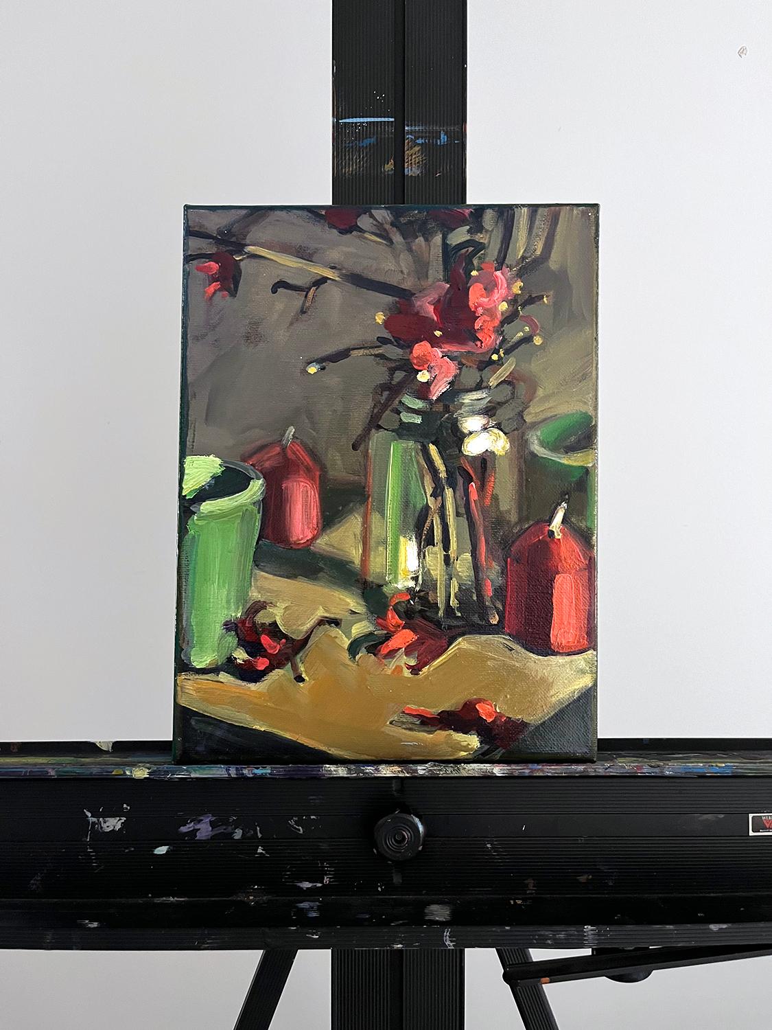 <p>Commenti dell'artista<br>Una natura morta dai toni gioiosi cattura il calore delle celebrazioni stagionali. Le candele color rubino brillano tra i fiori caduti, mentre le ricche pennellate impressionistiche evocano l'eleganza e la nostalgia del