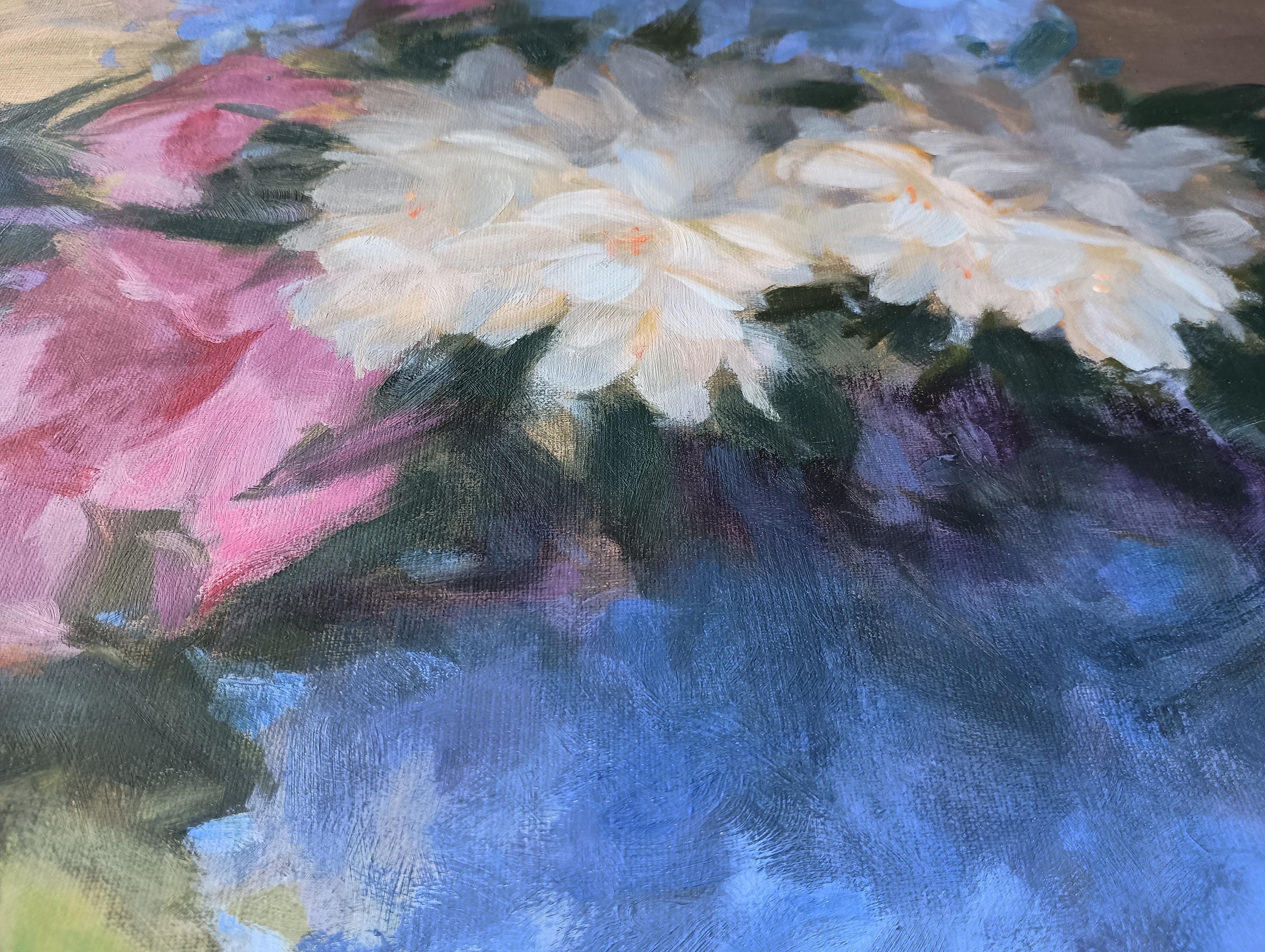 Sogno di ortensie, Pittura a olio - Still-Life Painting Grigio di Viktoria Majestic