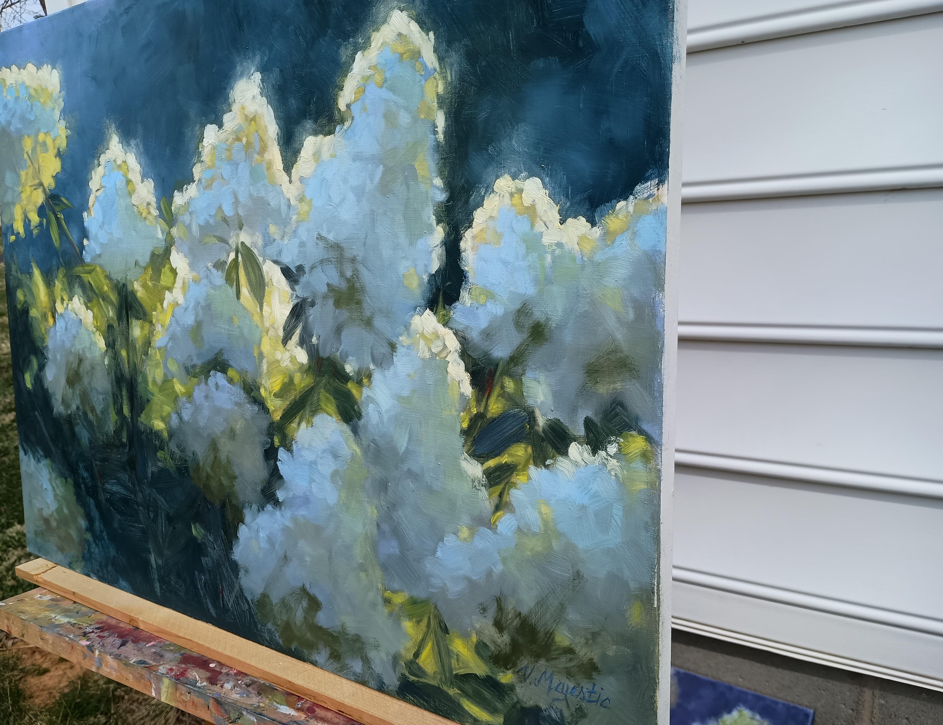 Backlit Lime Hydrangeas, Ölgemälde (Impressionismus), Art, von Viktoria Majestic