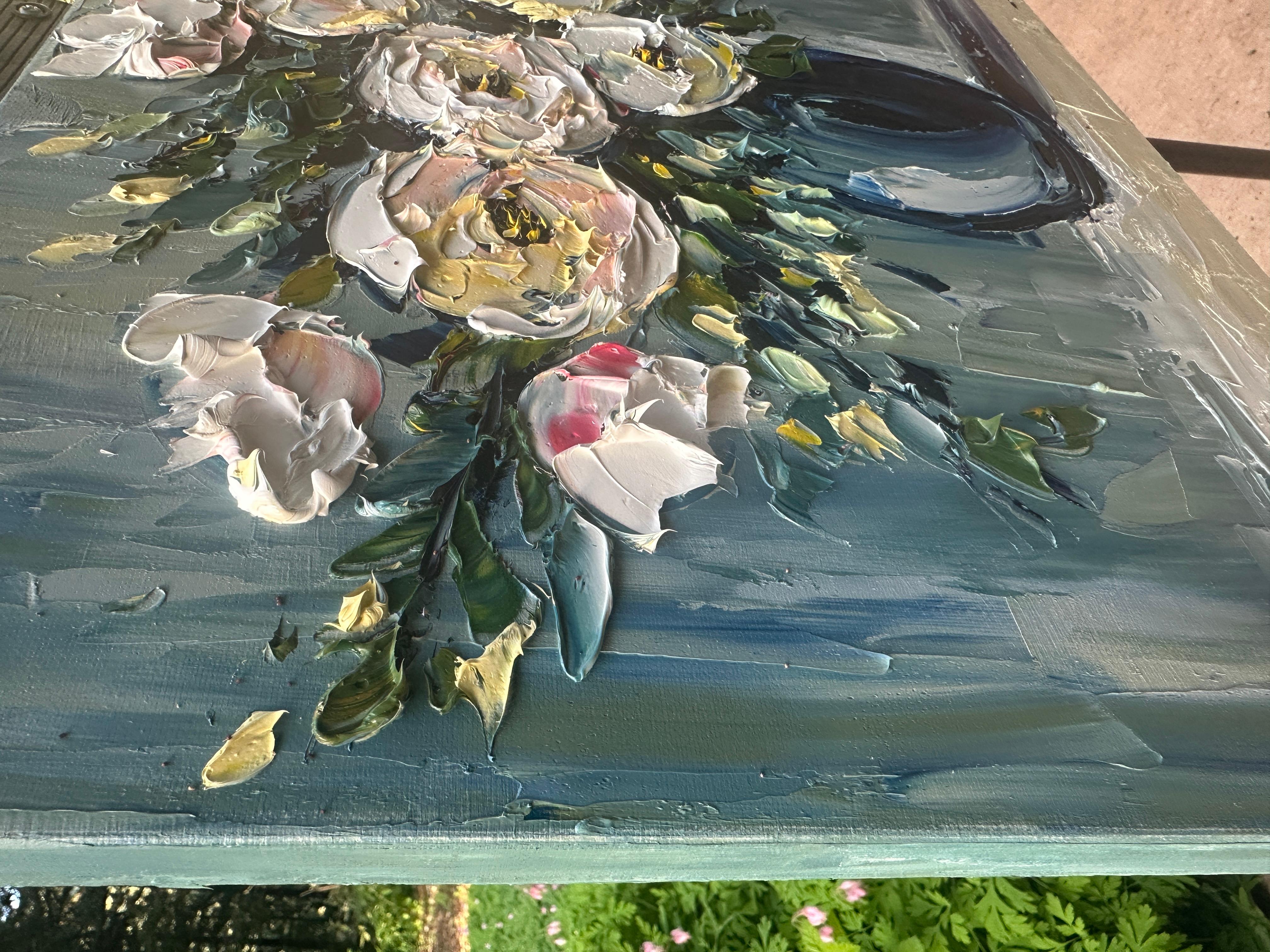 Stillness and Lights, peinture à l'huile - Painting de Lisa Elley