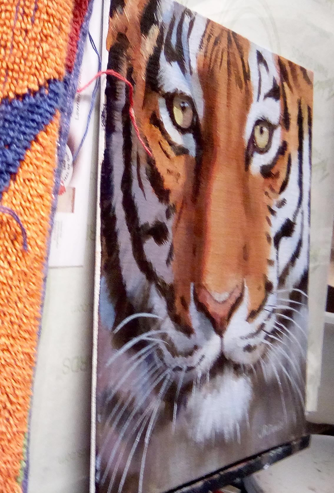 Close-Up Tiger - Painting by J. Dunster