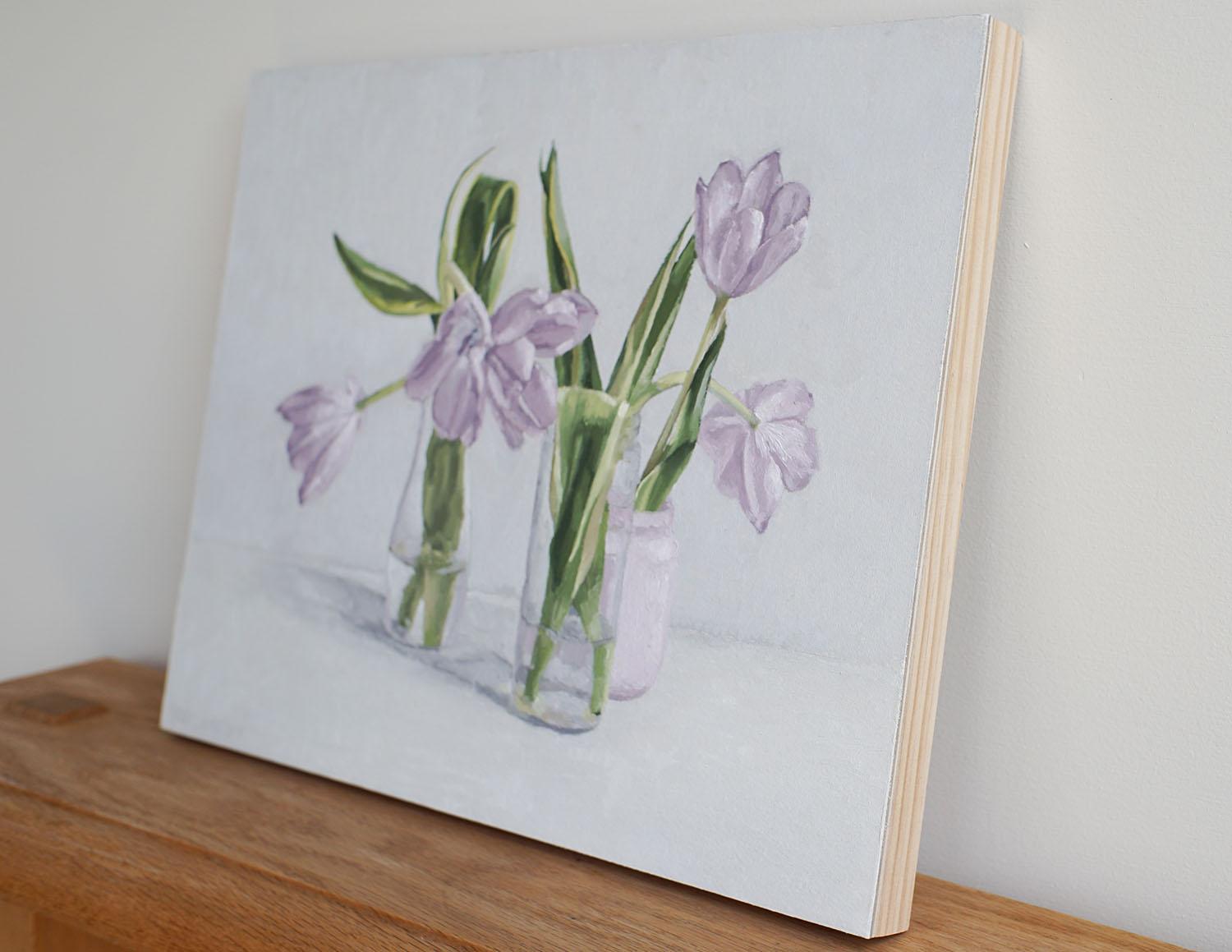 Peinture à l'huile, tulipes violettes pâles - Painting de Nicole Lamothe