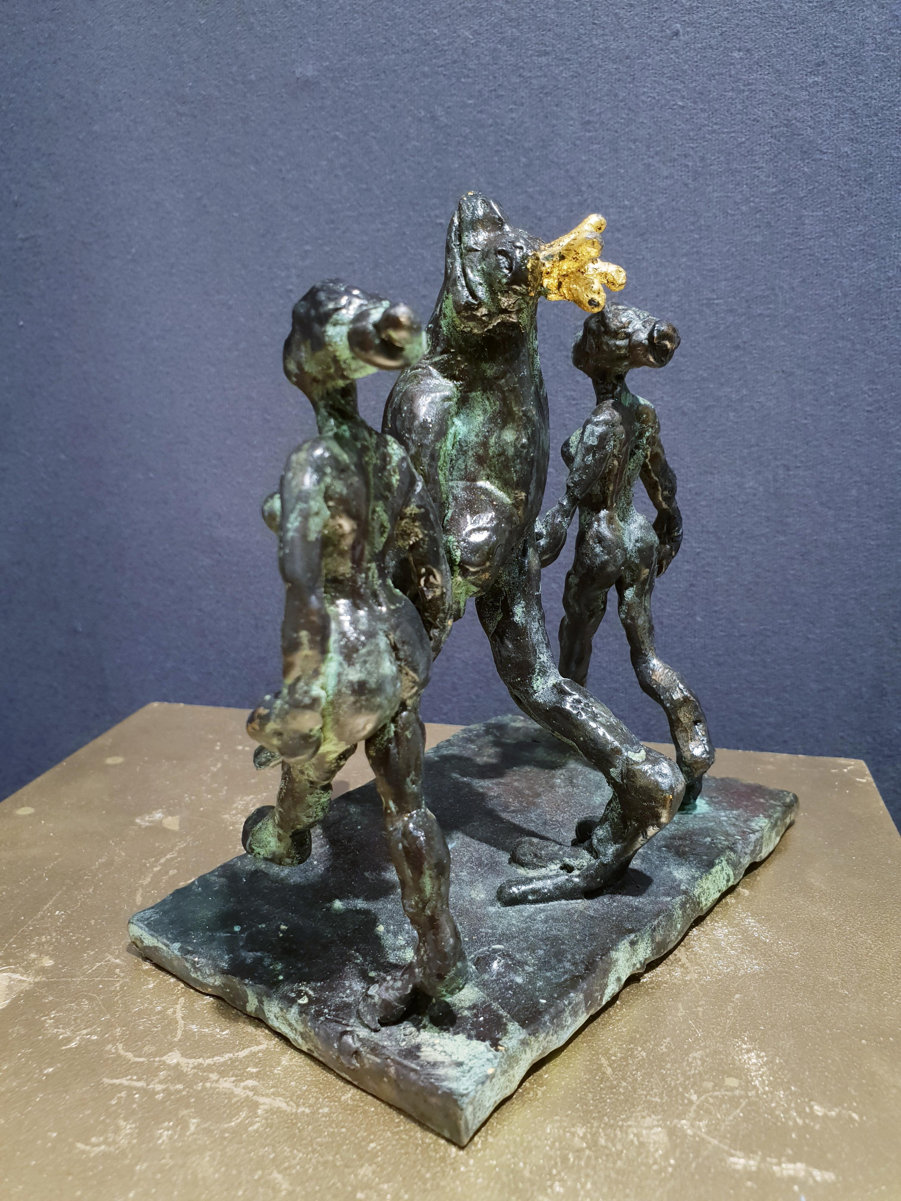 La danse de la rivière pour grenouille par Helle Crawford, sculpture en bronze vert et noir en vente 6
