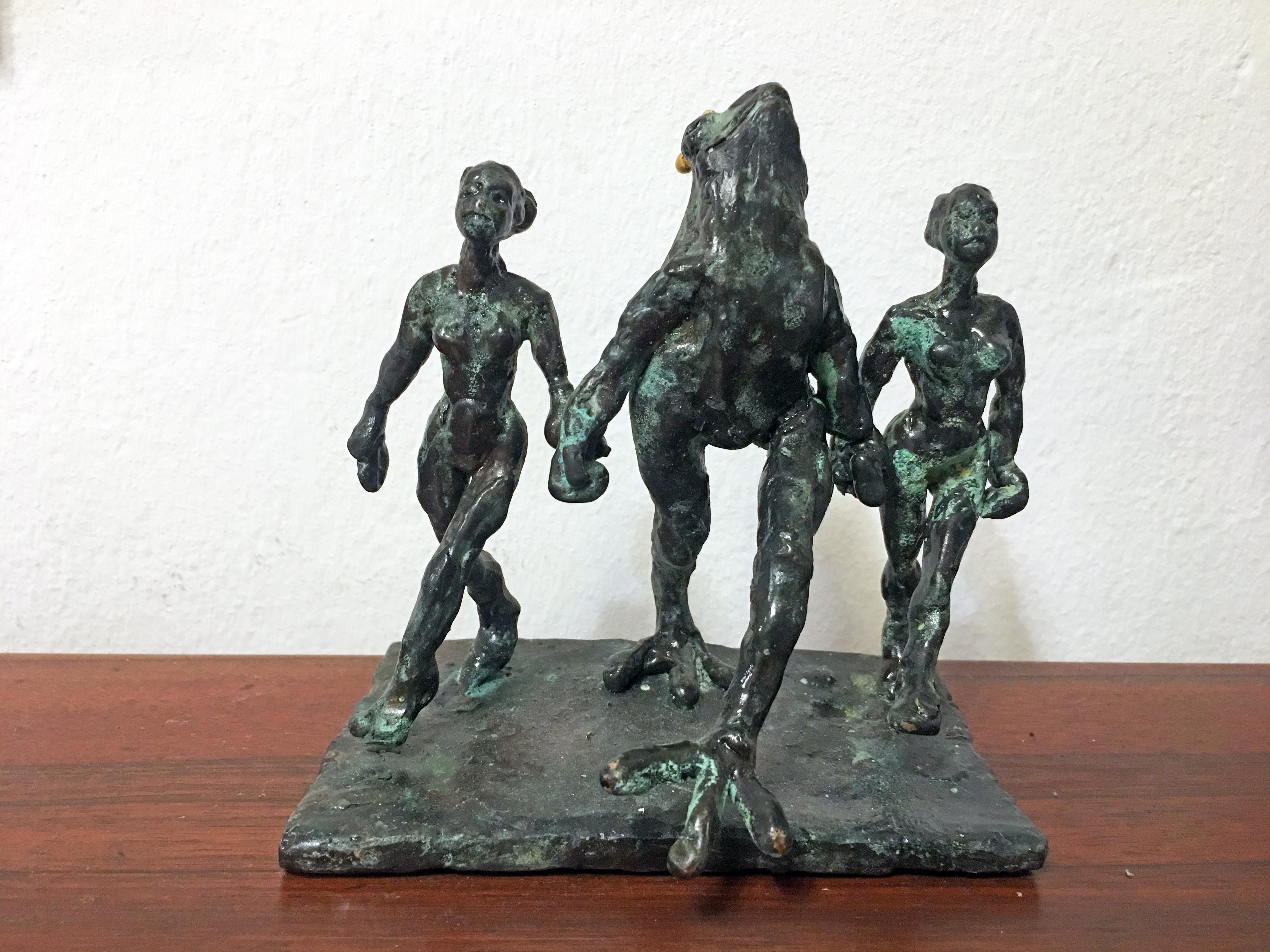 La danse de la rivière pour grenouille par Helle Crawford, sculpture en bronze vert et noir - Contemporain Sculpture par Helle Rask Crawford