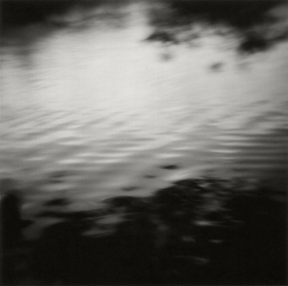 Robert Vizzini Black and White Photograph – Tiefes Wasser