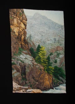 Cliff by the River par Carol Shinn, 2024, fil de broderie photoréaliste encadré