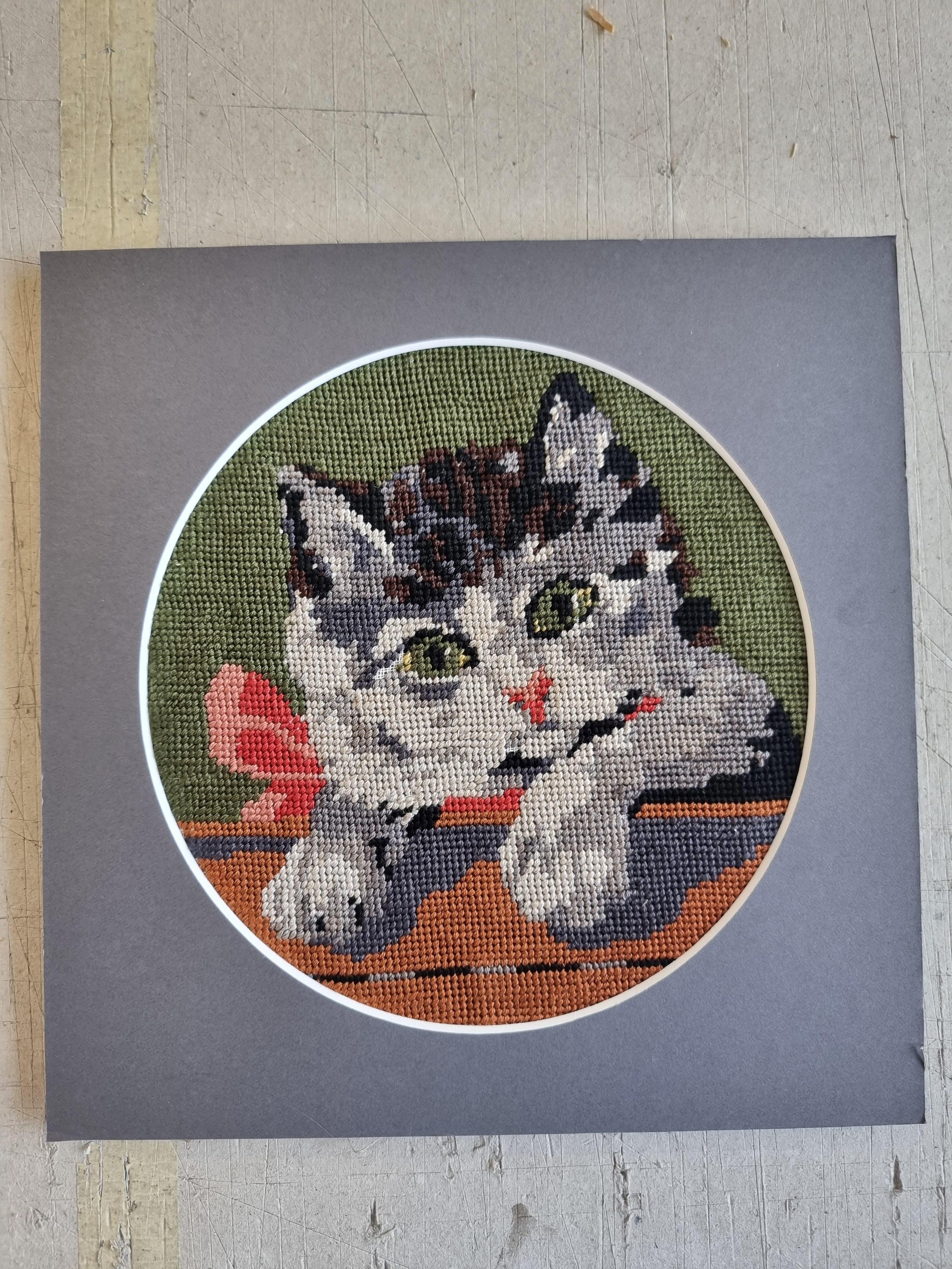 Mon chat

Tapisserie artisanale en Gobelin de Vera Petrova - Sapundjieva, artiste bulgare 1912 - 1985

À propos de l'œuvre d'art

TECHNIQUE : Tapisserie artisanale Gobelin 1940 créée à l'époque du Royaume de Bulgarie
STYLE : Romantique, 
Edition :