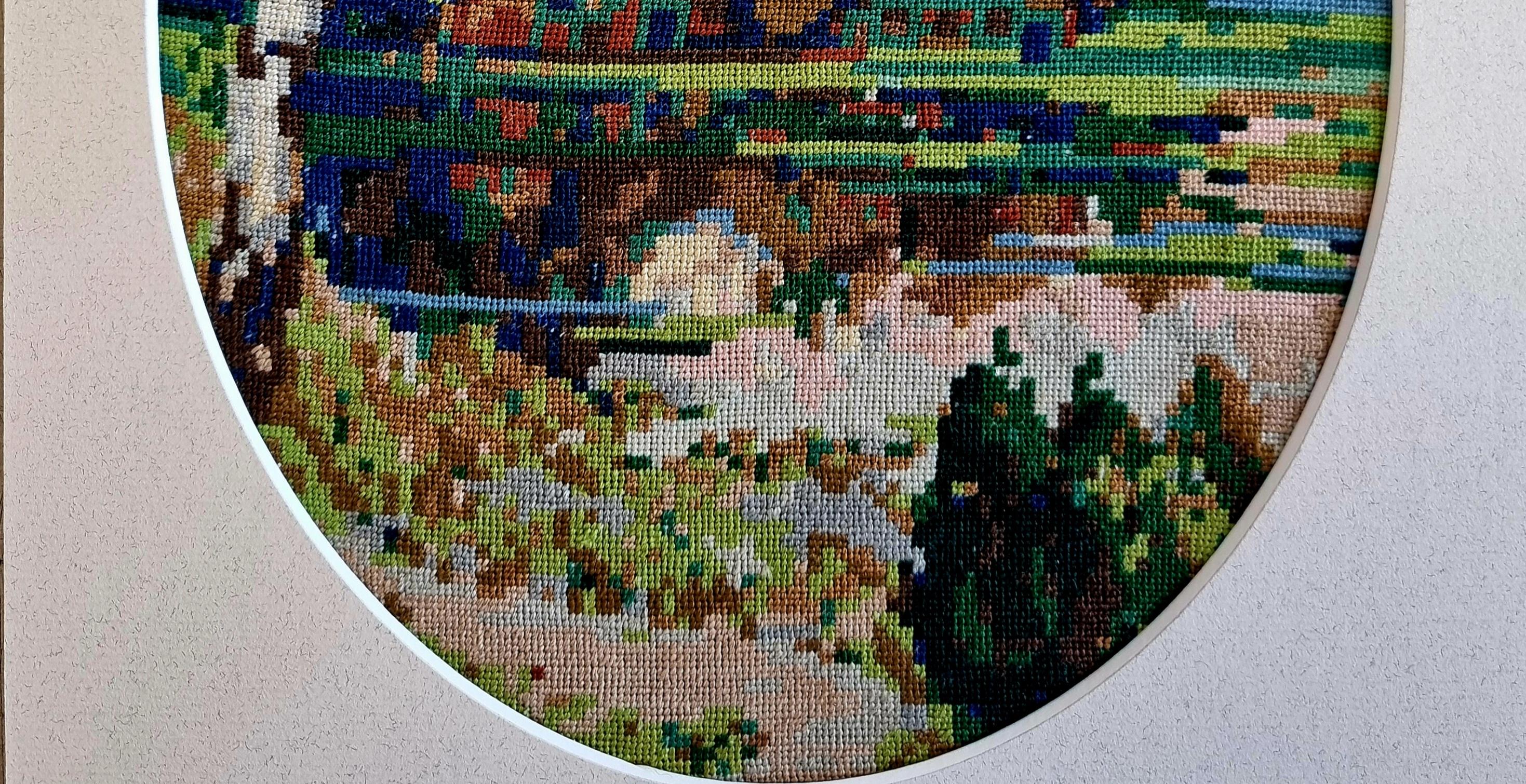 The Lake House - Wiehler Handgefertigter Gobelin-Wandteppich in Grün, Rot, Beige, Weiß und Rosa im Angebot 1