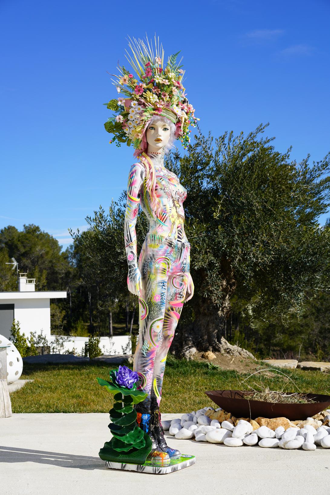 Spring - Sculpture by David Cintract