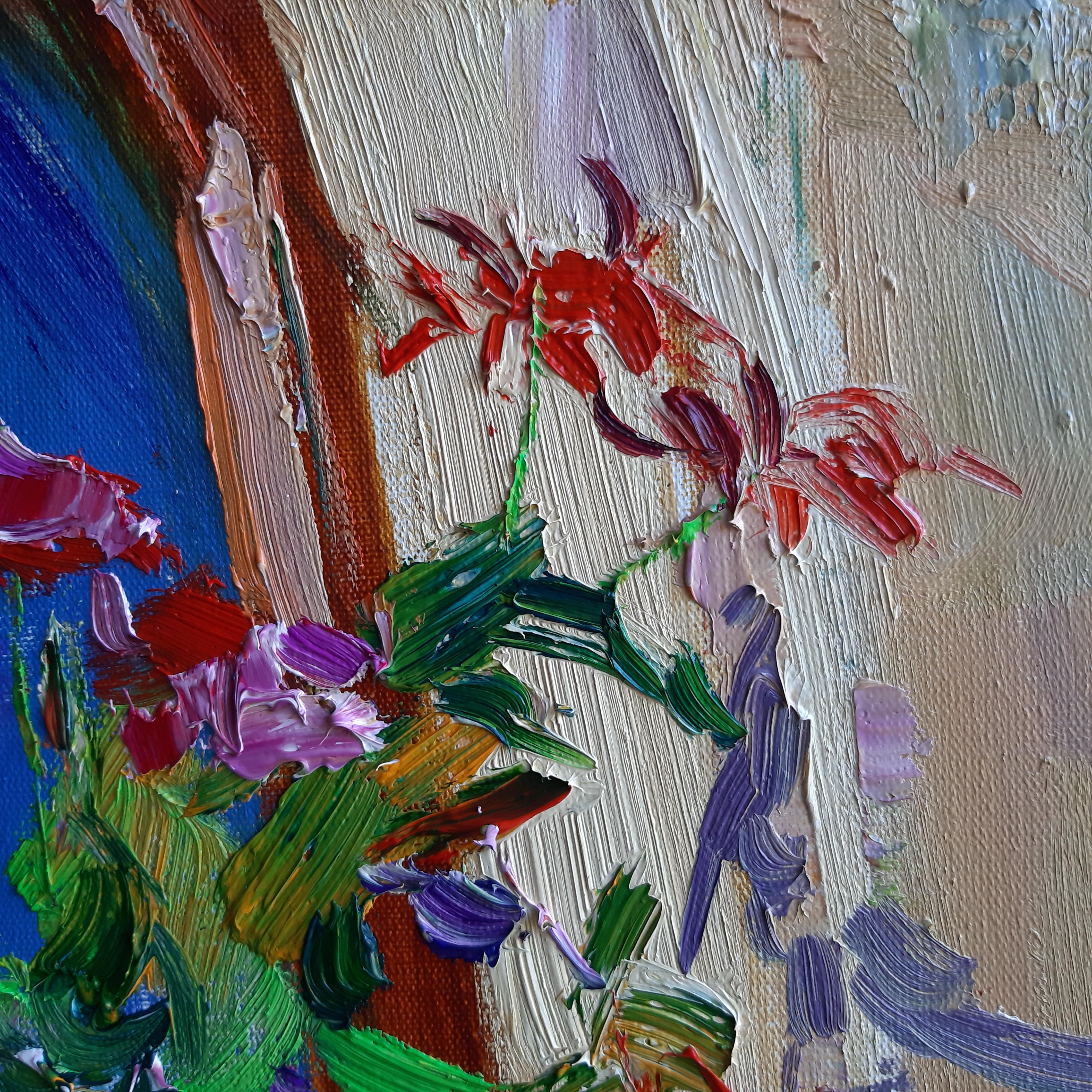 Fiori d'estate - Natura morta dipinta a olio Blu Rosso Arancione Viola Marrone Viola - Painting Impressionismo di Alina Khrapchynska