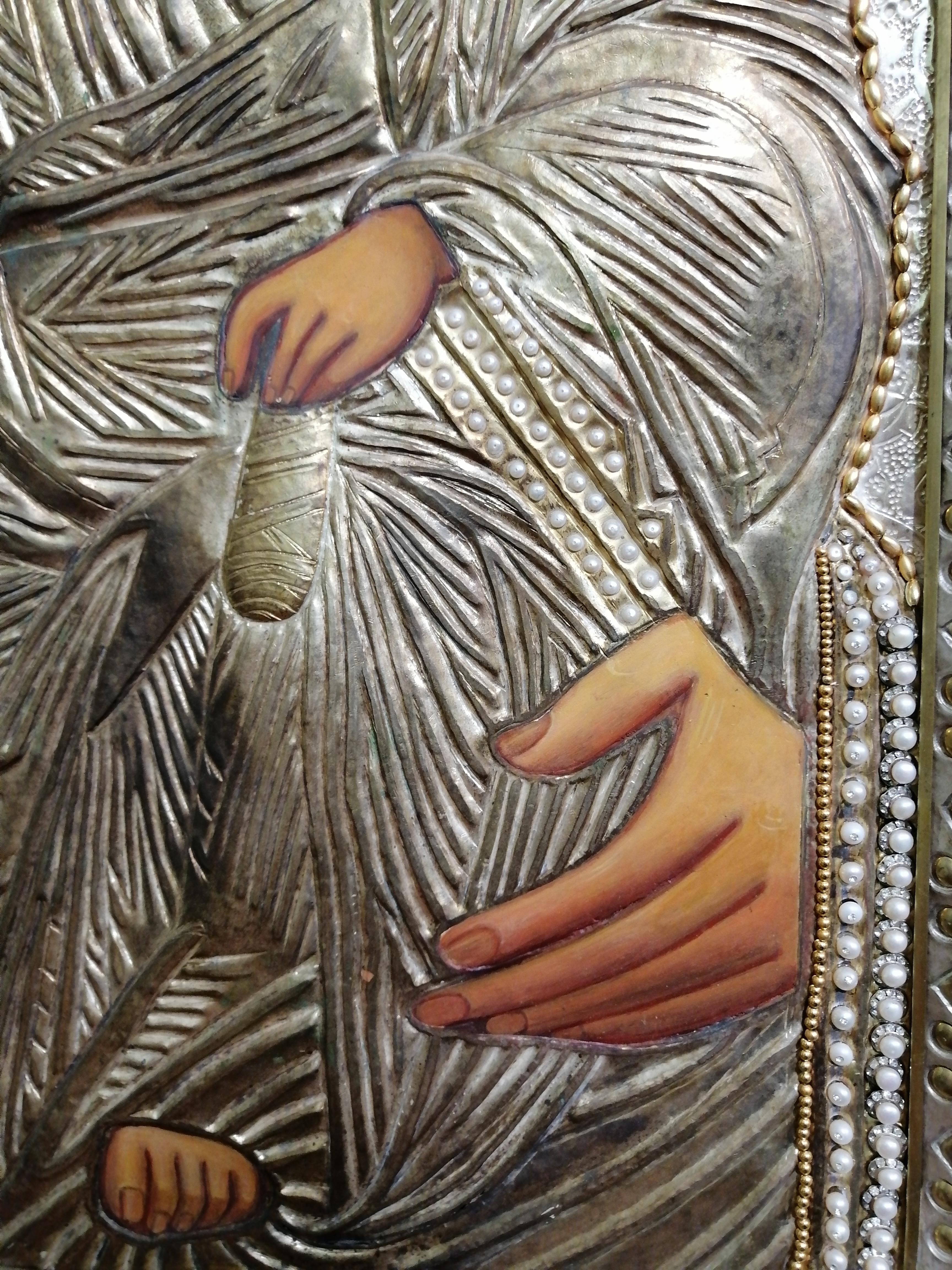 Icon de la Mère de Dieu d'Iveron - Pierres en cuivre plaquées et dorées en vente 9