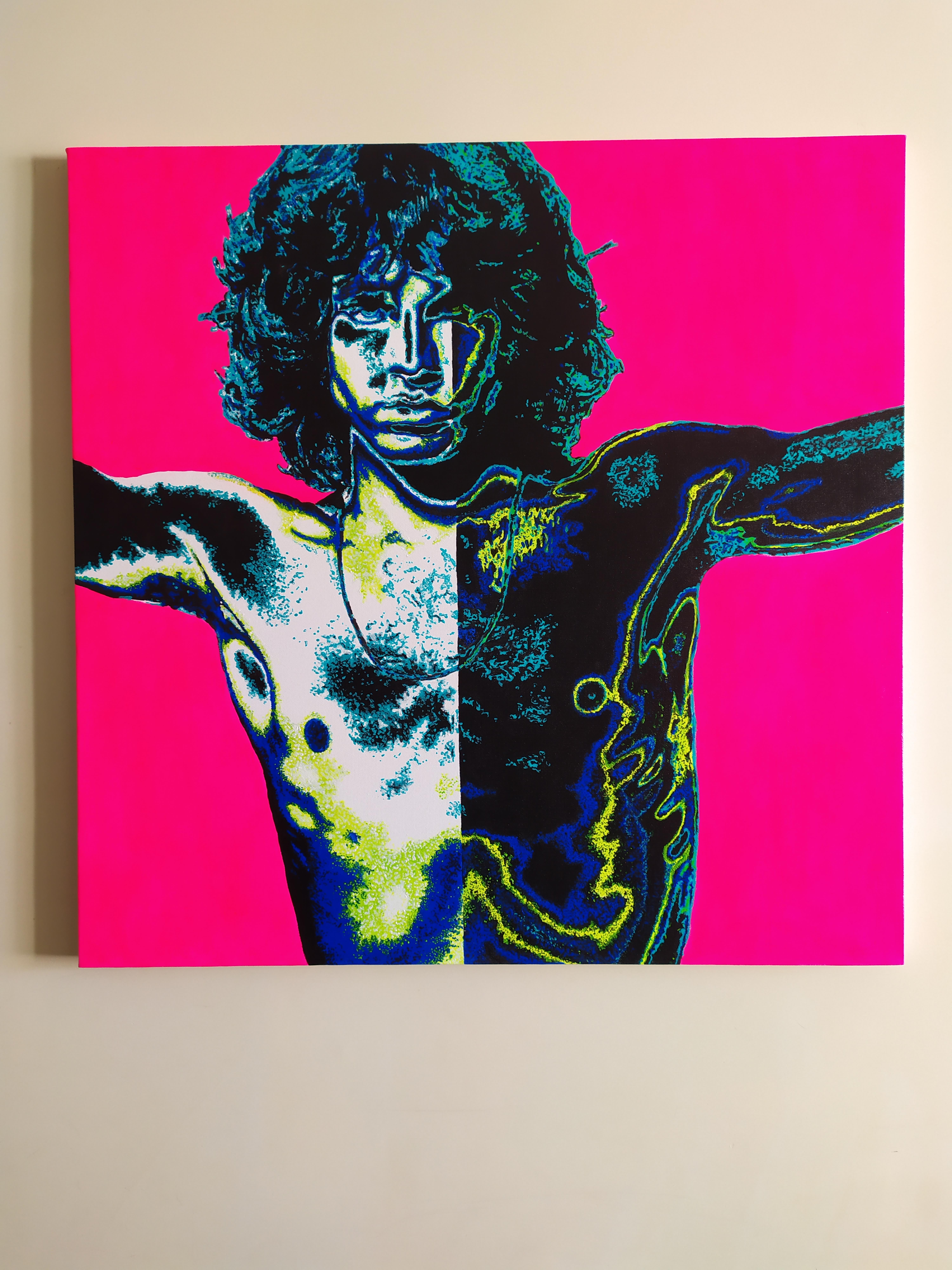 Jim Morrison, Le Shaman rose - Peinture de portrait rose, noir, bleu, vert et blanc - Painting de Alexandar Inchovski