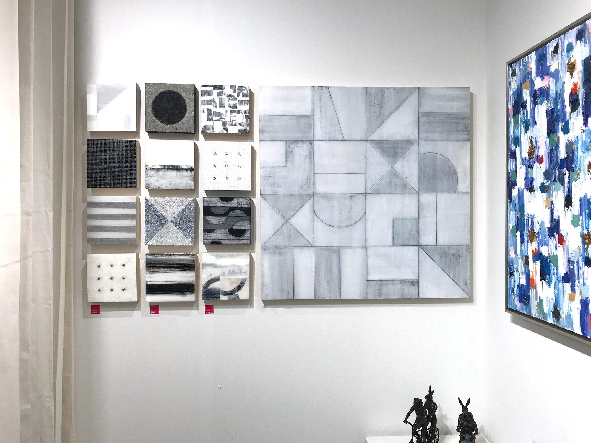 Abstrakte Mixed Media-Komposition aus baltischem Birkenholz, „Elements 3036“, mehrlagige Komposition (Grau), Abstract Painting, von Christie Owen