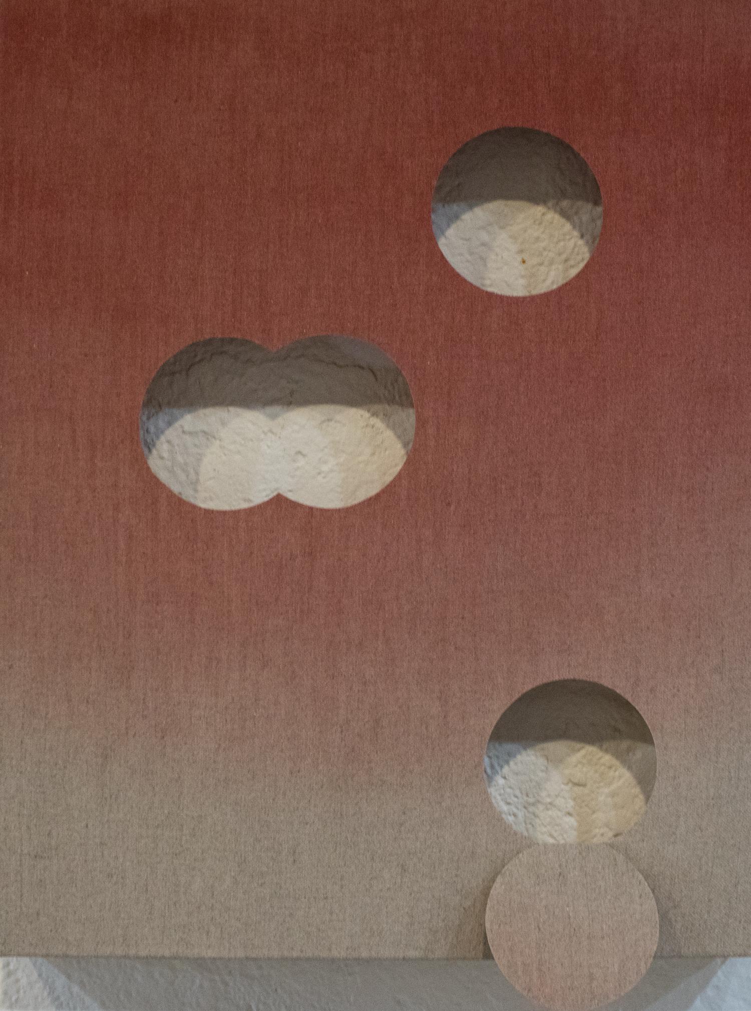 Skulpturale Gemälde ohne Titel - Zeitgenössisch - Öl & Acryl auf Leinen, Rot, Tan