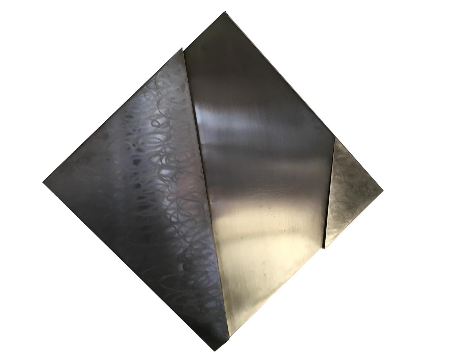 Inox Structure, scultura da parete astratta in acciaio inossidabile e ottone della fine del XX secolo