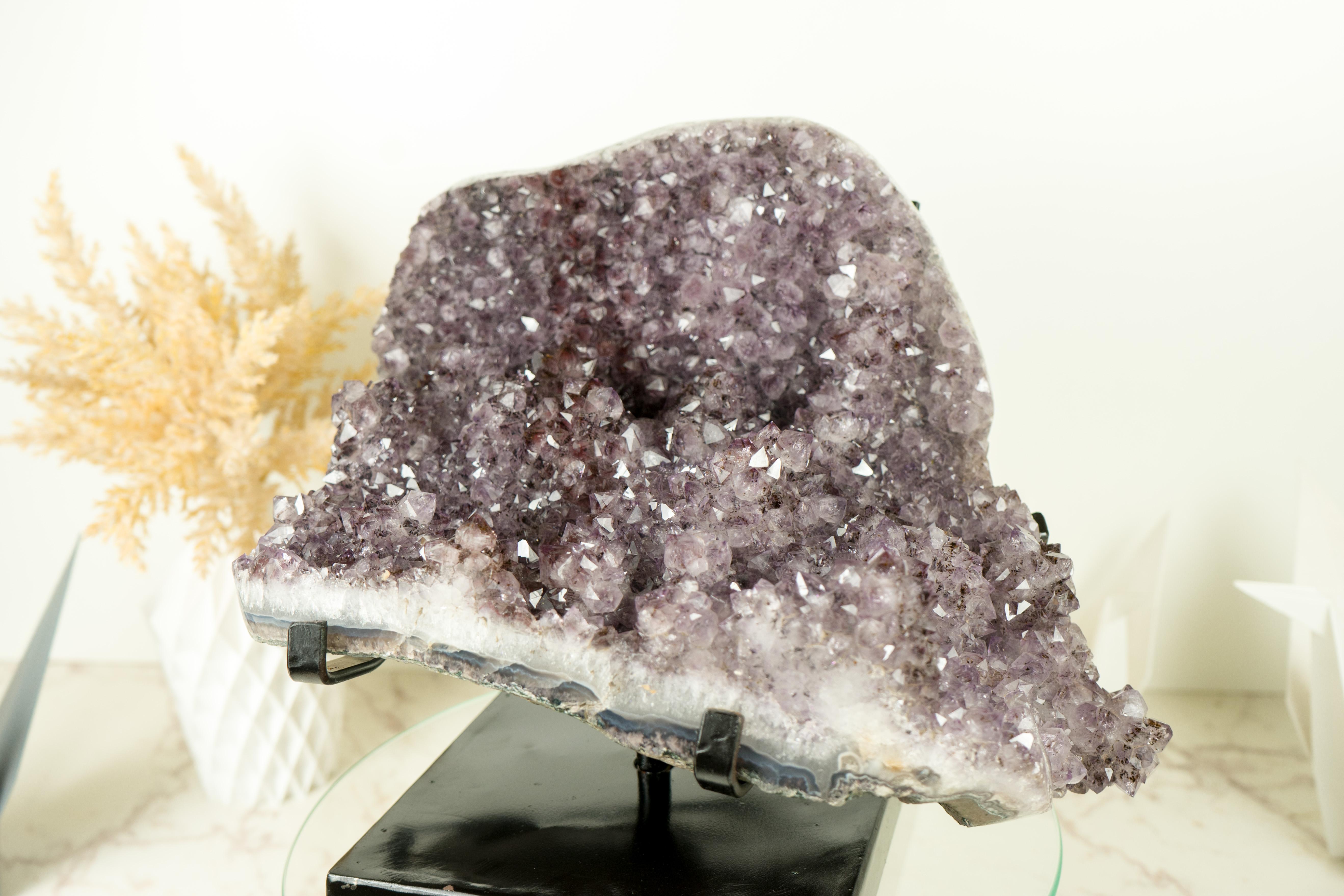 Natural Amethyst Stalactite Specimen with Lavender Purple Druzy and Cacoxenite In Distressed Condition For Sale In Ametista Do Sul, BR