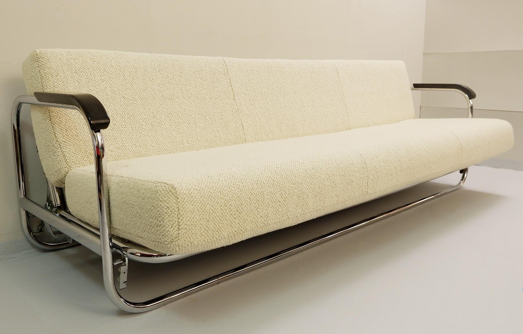 AA1 Schlafsofa von Alvar Aalto für MisuraEmme mit rohrförmiger Struktur in Chrom.