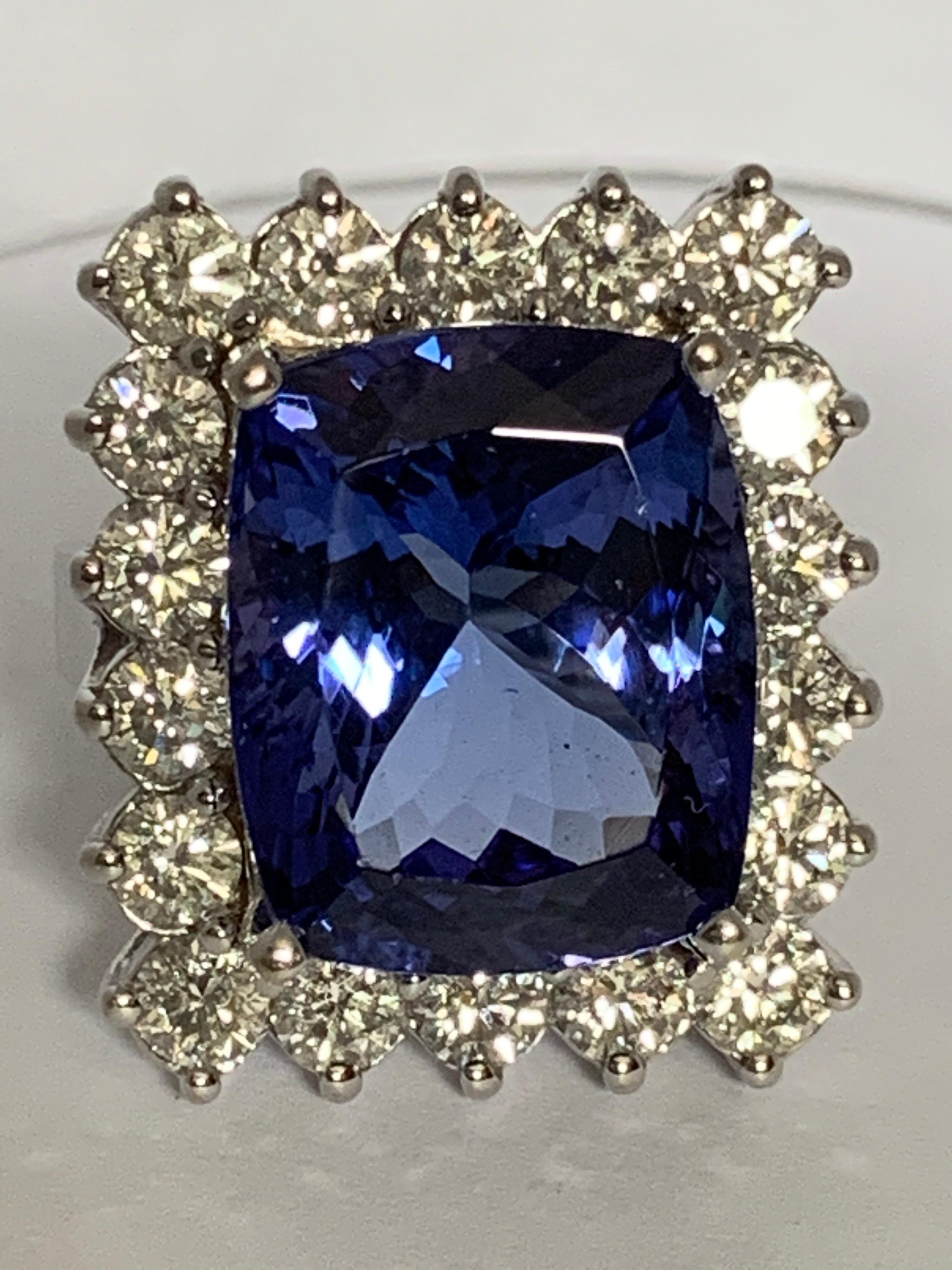 AAA 10.35 Carat Tanzanite and Diamond Cocktail Ring For Sale 1