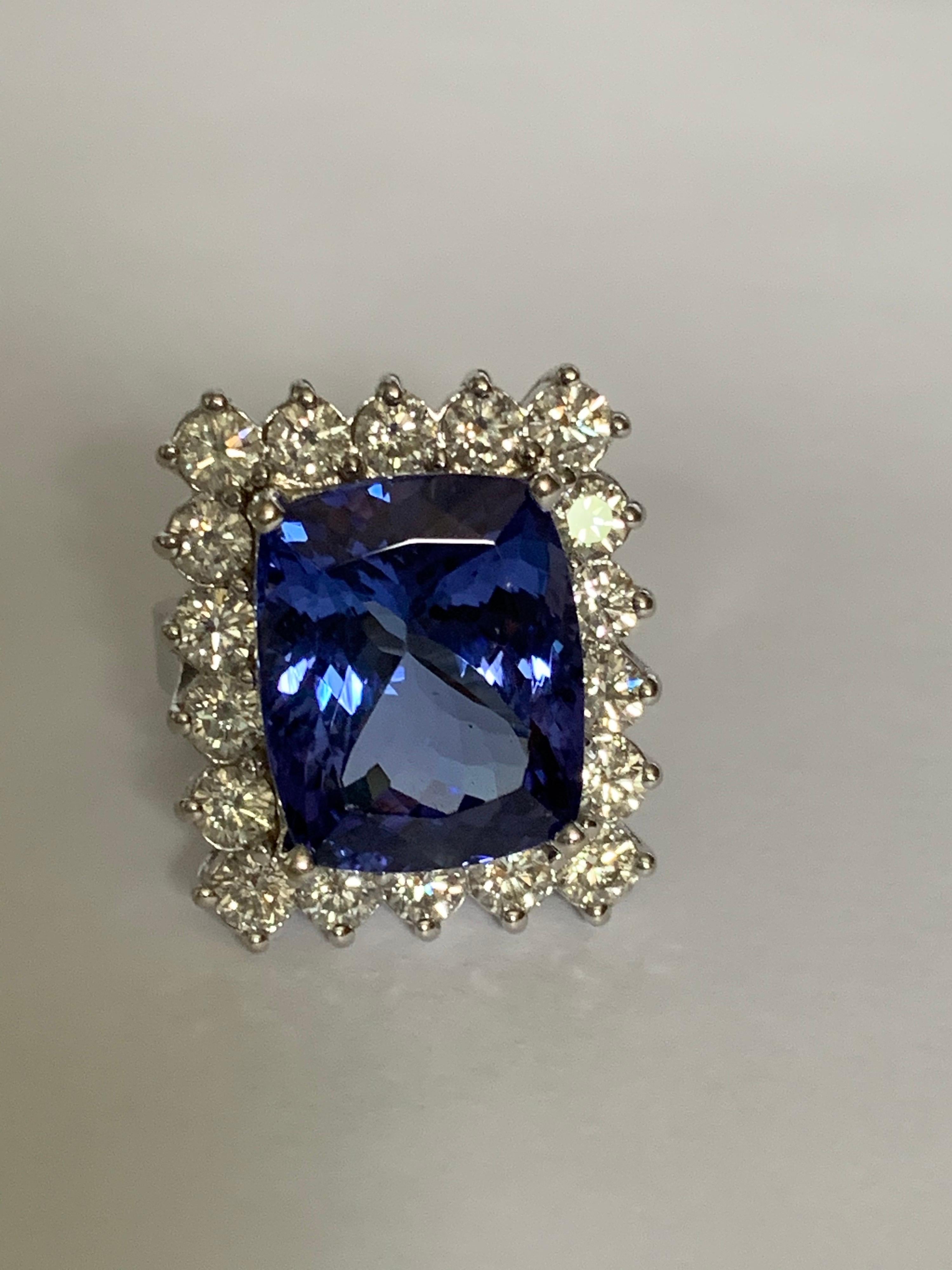 AAA 10.35 Carat Tanzanite and Diamond Cocktail Ring For Sale 2