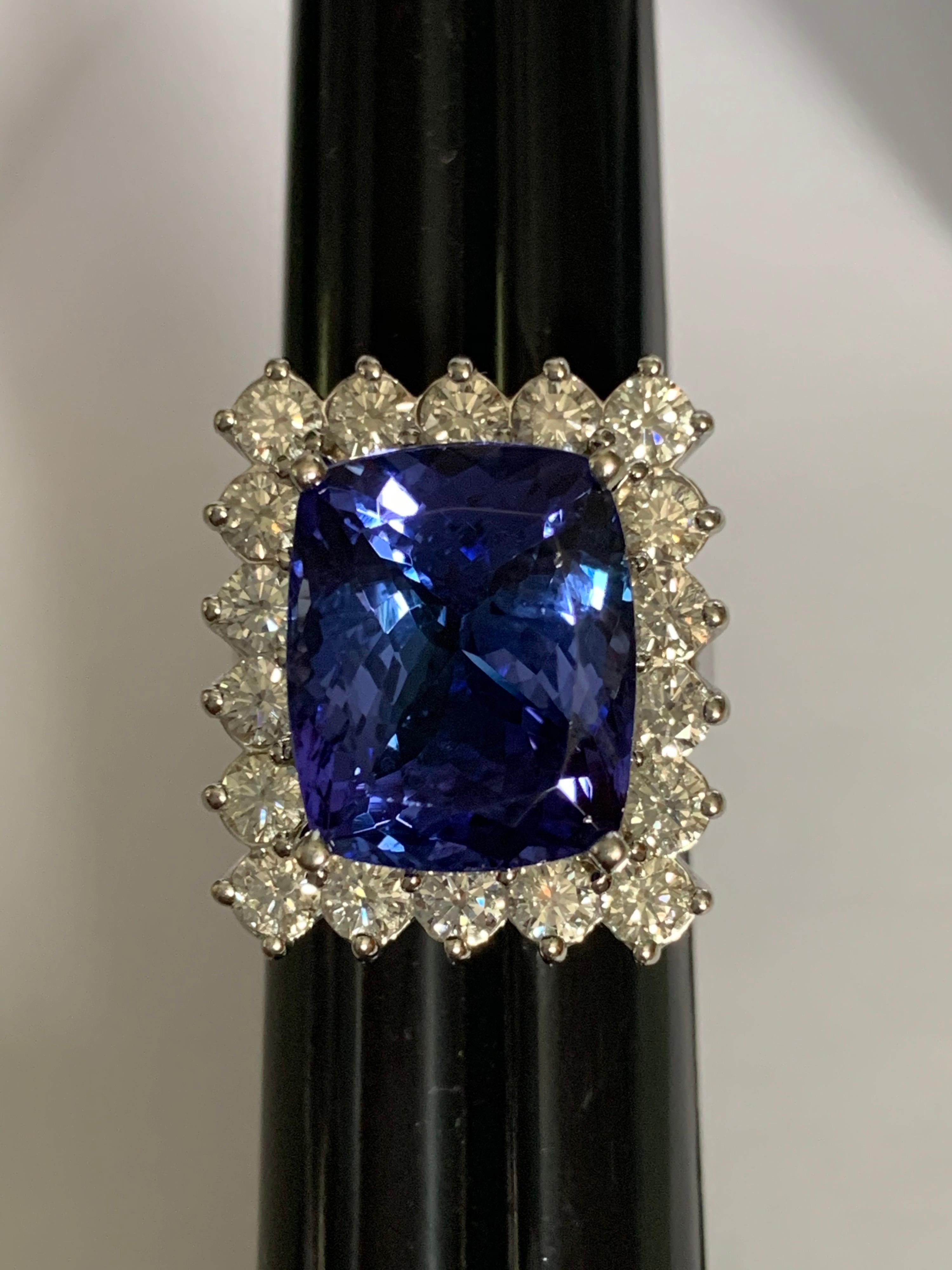 AAA 10.35 Carat Tanzanite and Diamond Cocktail Ring For Sale 4