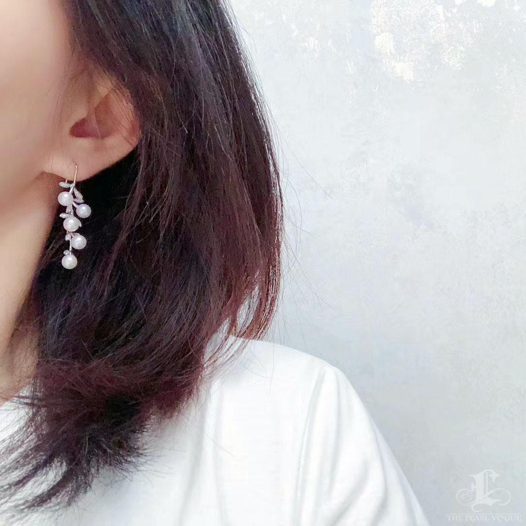 【Vine Symphony】Botanical Vine AAA Akoya Pearl & Diamond Gala Earrings For Sale 3