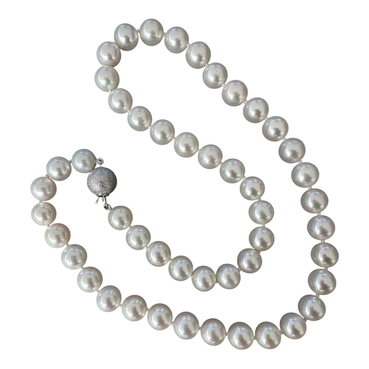 AAA 8.5-8.9mm Perles de culture blanches d'excellente qualité 14kt fermoir