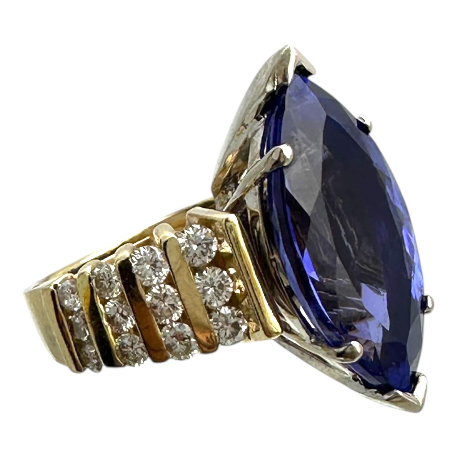 AAA Solitärring, 8 Karat Marquise Tansanit & 1,00 Karat Diamant im Zustand „Gut“ im Angebot in Laguna Hills, CA