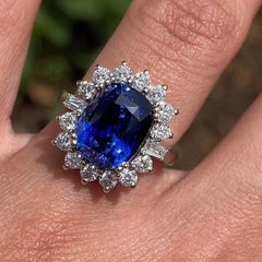 AAA 9Ct Natural Royal Blue Sapphire Cushion Cut 12×9.5 mm: Loose Gemstone