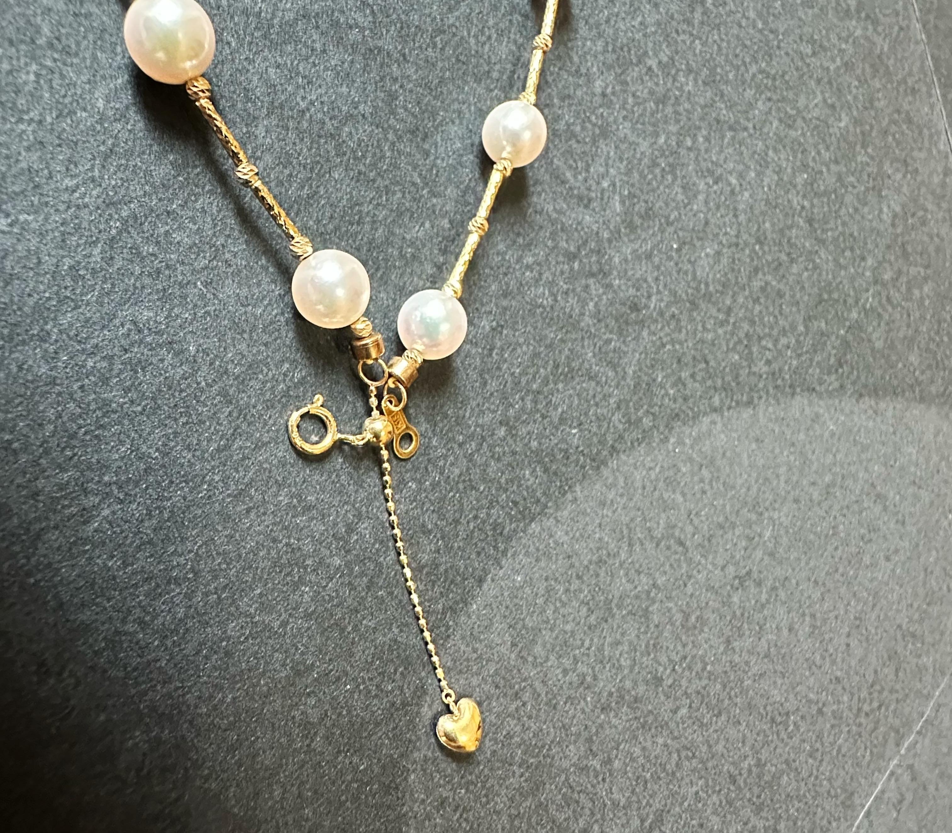 Taille ronde Collier de Perles d'Akoya d'eau de mer du Japon de grade AAA+ de 7 mm de couleur blanche naturelle en vente